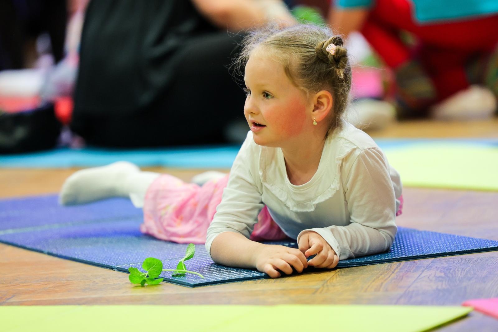 Zdjęcie w galerii na portalu naszraciborz.pl: Niech muzyka stanie się pierwszym językiem Twojego dziecka! MALUCHY W KRAINIE DŹWIĘKU zapraszają na koncert! wiadomości z regionu