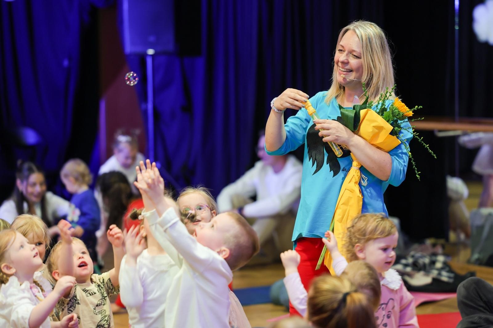 Zdjęcie w galerii na portalu naszraciborz.pl: Niech muzyka stanie się pierwszym językiem Twojego dziecka! MALUCHY W KRAINIE DŹWIĘKU zapraszają na koncert! wiadomości z regionu