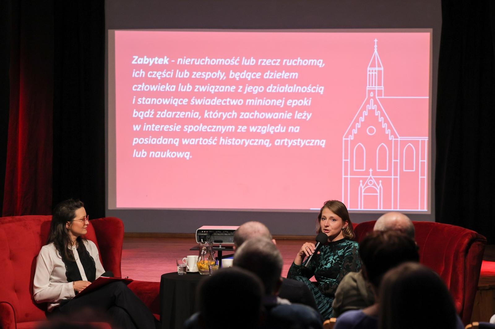 Zdjęcie w galerii na portalu naszraciborz.pl: Arkana pracy miejskiej konserwator zabytków. Za nami spotkanie W PUNKT z Marią Olejarnik wiadomości z regionu