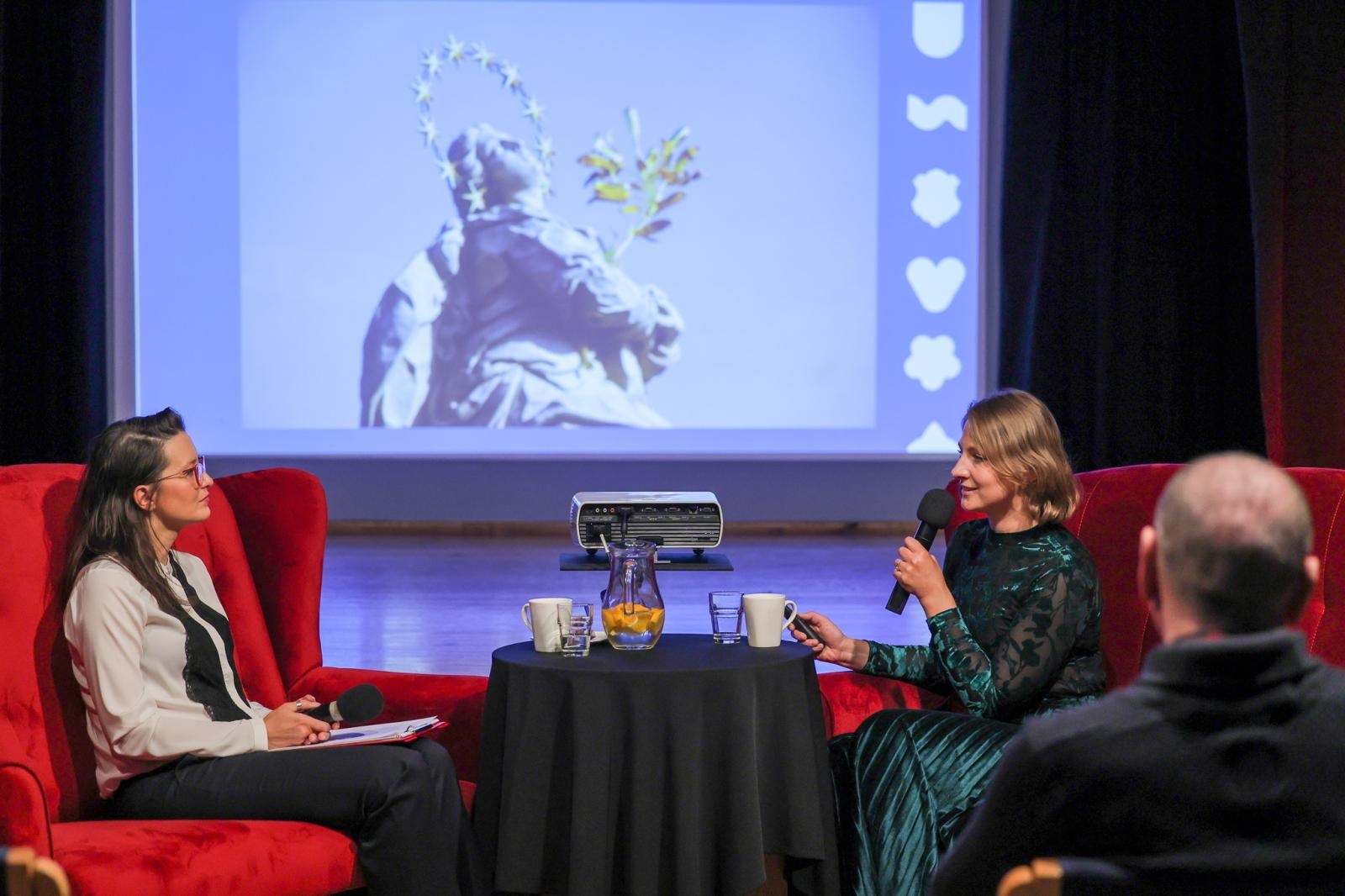 Zdjęcie w galerii na portalu naszraciborz.pl: Arkana pracy miejskiej konserwator zabytków. Za nami spotkanie W PUNKT z Marią Olejarnik wiadomości z regionu