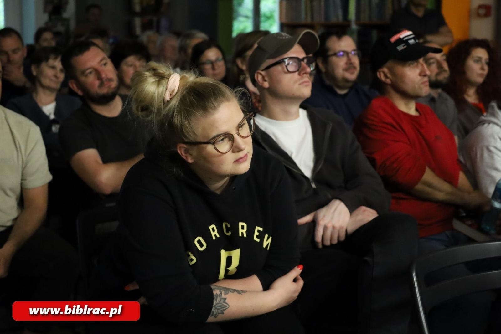 Zdjęcie w galerii na portalu naszraciborz.pl: Nie jestem legendą, jestem szczęściarzem! Krzysztof Wielicki w raciborskiej bibliotece wiadomości z regionu