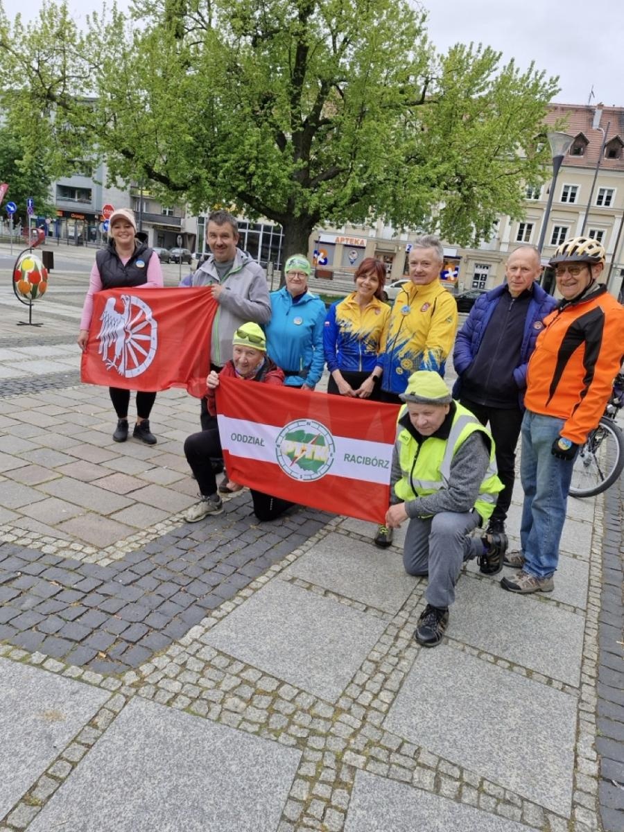 Zdjęcie w galerii na portalu naszraciborz.pl: Rodzinny Rajd Rowerowy z historią i sportową rywalizacją wiadomości z regionu