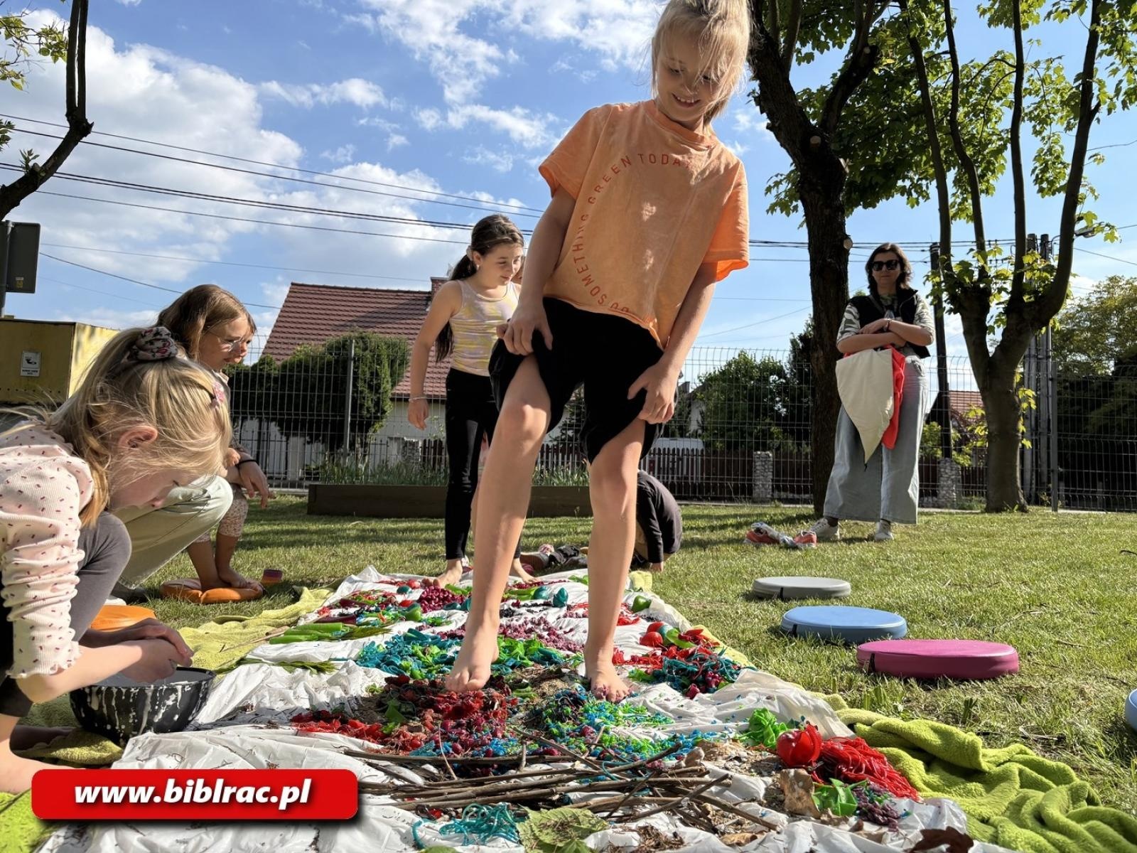 Zdjęcie w galerii na portalu naszraciborz.pl: Tydzień Bibliotek w filiach – inspirująco, twórczo i zaskakująco! wiadomości z regionu
