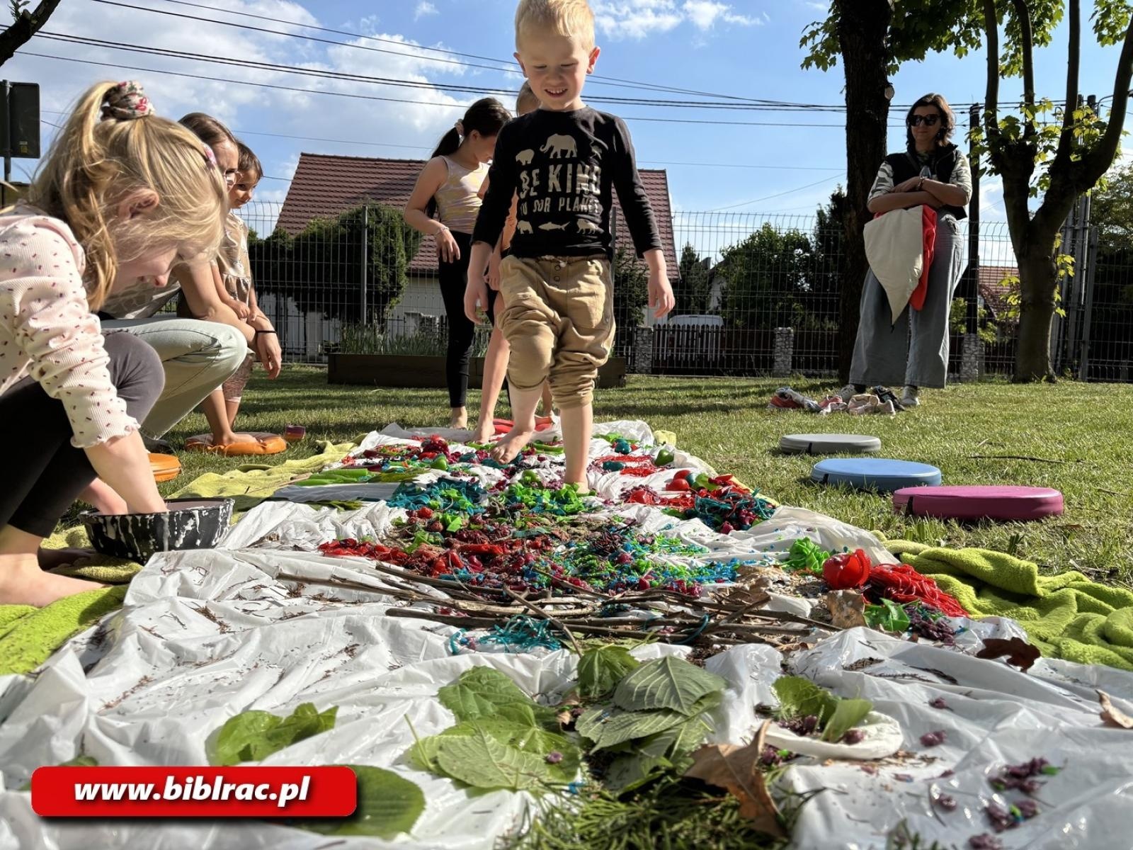 Zdjęcie w galerii na portalu naszraciborz.pl: Tydzień Bibliotek w filiach – inspirująco, twórczo i zaskakująco! wiadomości z regionu