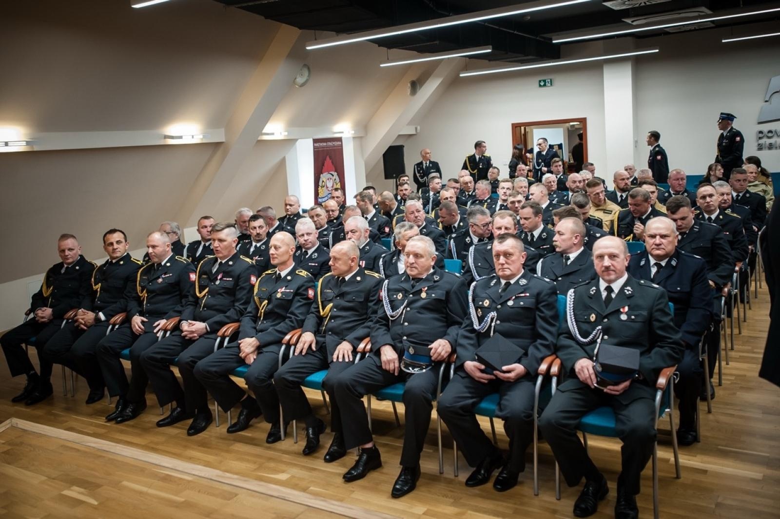Zdjęcie w galerii na portalu naszraciborz.pl: Uroczystość z okazji Dnia Strażaka na Zamku Piastowskim [FOTO i WIDEO] wiadomości z regionu