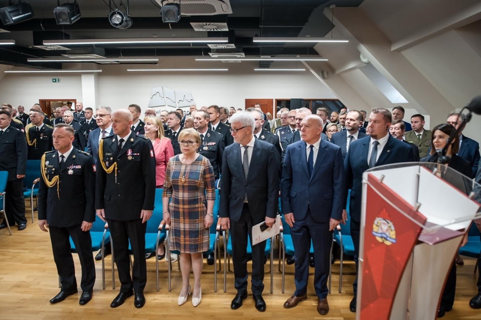 Zdjęcie w galerii na portalu naszraciborz.pl: Uroczystość z okazji Dnia Strażaka na Zamku Piastowskim [FOTO i WIDEO] wiadomości z regionu