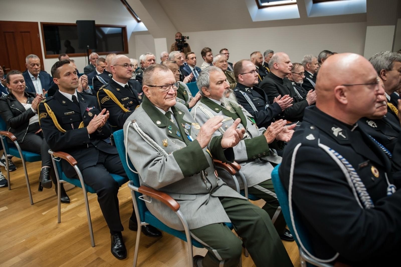 Zdjęcie w galerii na portalu naszraciborz.pl: Uroczystość z okazji Dnia Strażaka na Zamku Piastowskim [FOTO i WIDEO] wiadomości z regionu