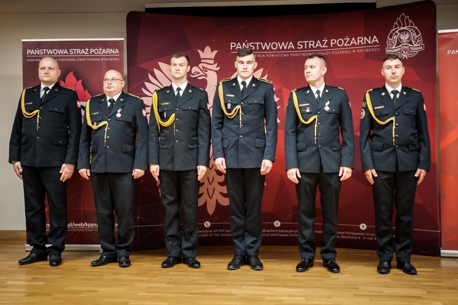 Zdjęcie w galerii na portalu naszraciborz.pl: Uroczystość z okazji Dnia Strażaka na Zamku Piastowskim [FOTO i WIDEO] wiadomości z regionu