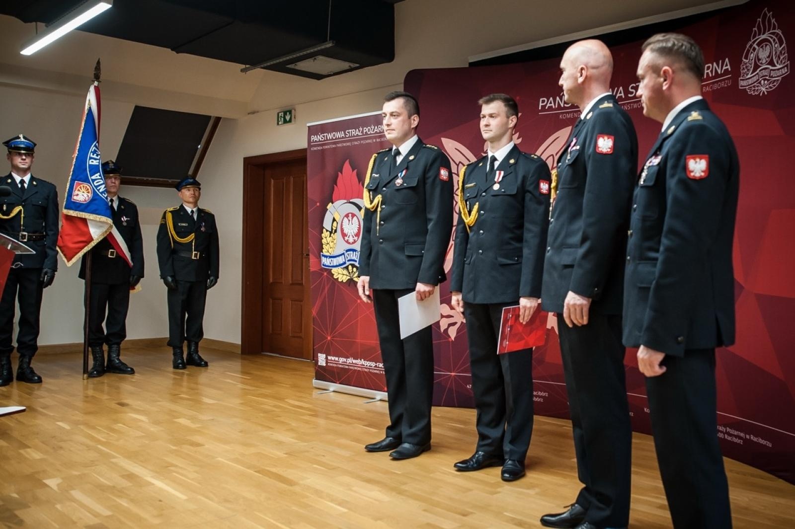 Zdjęcie w galerii na portalu naszraciborz.pl: Uroczystość z okazji Dnia Strażaka na Zamku Piastowskim [FOTO i WIDEO] wiadomości z regionu