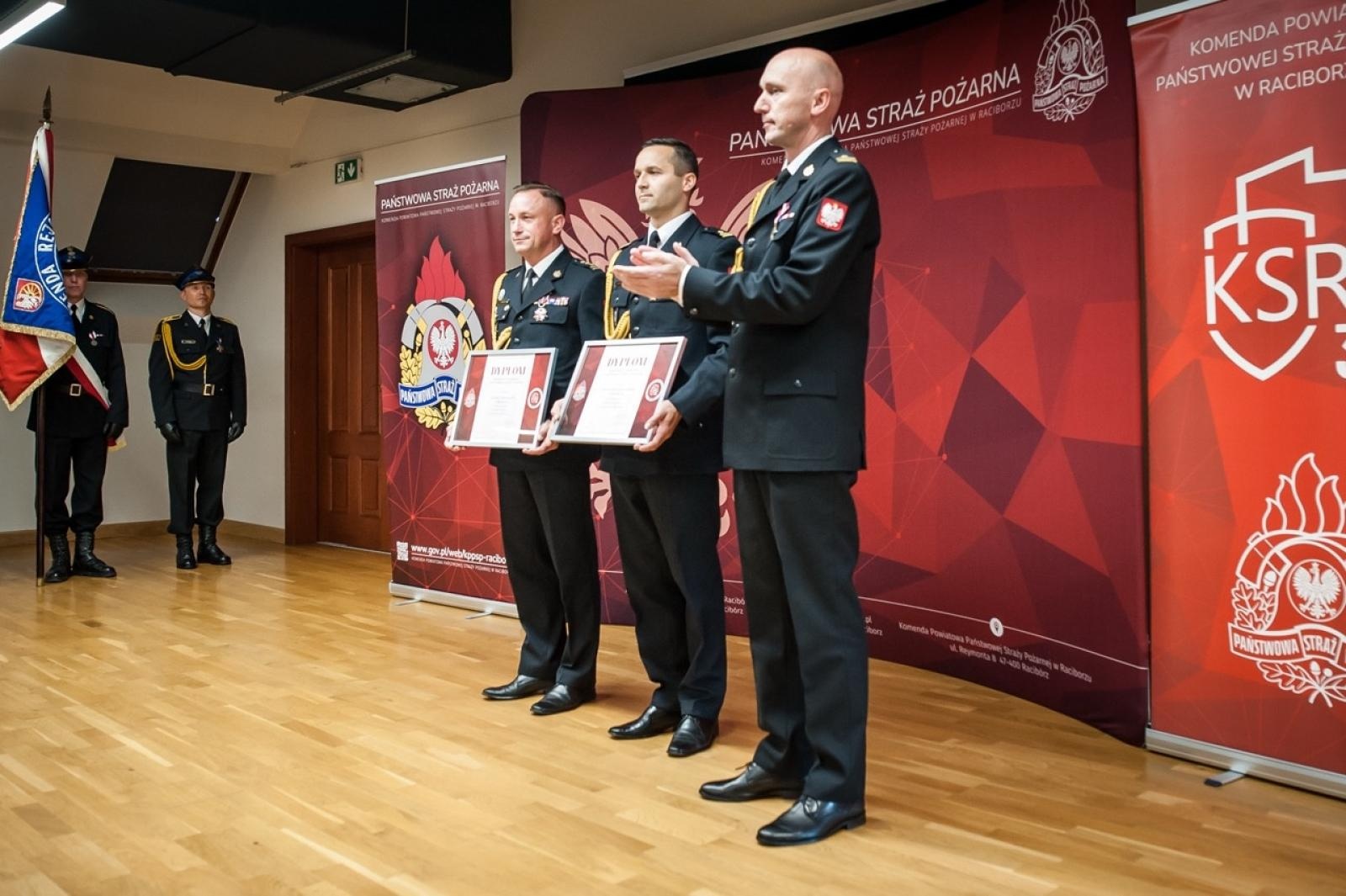 Zdjęcie w galerii na portalu naszraciborz.pl: Uroczystość z okazji Dnia Strażaka na Zamku Piastowskim [FOTO i WIDEO] wiadomości z regionu