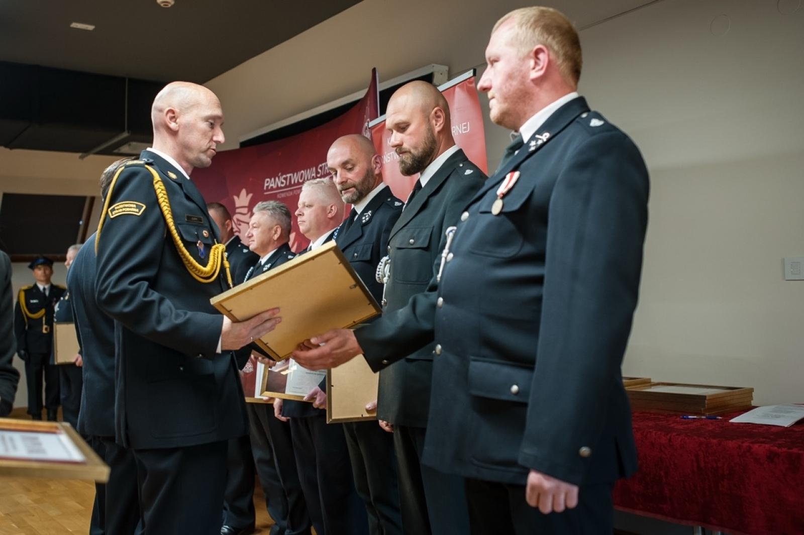 Zdjęcie w galerii na portalu naszraciborz.pl: Uroczystość z okazji Dnia Strażaka na Zamku Piastowskim [FOTO i WIDEO] wiadomości z regionu
