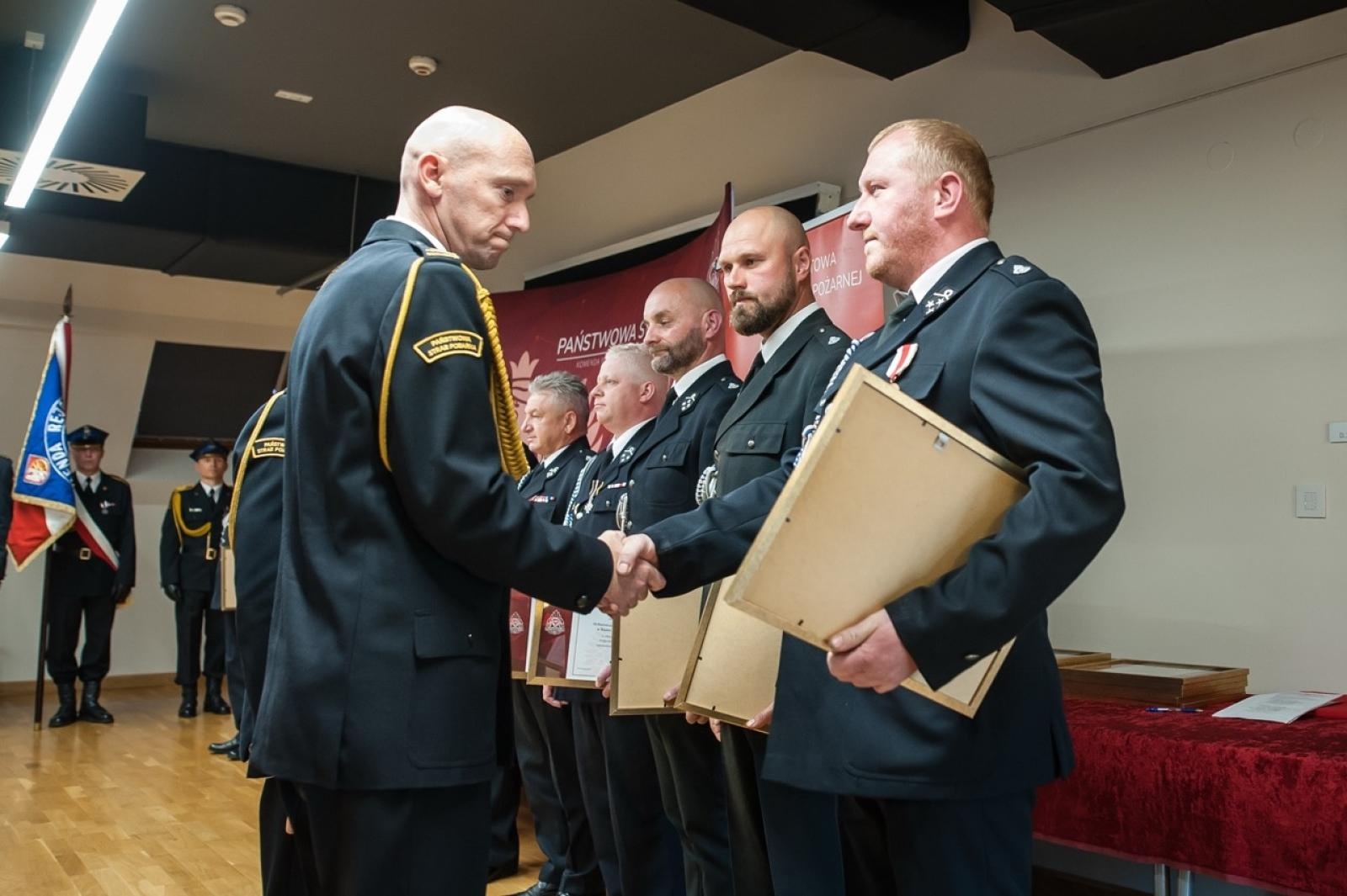Zdjęcie w galerii na portalu naszraciborz.pl: Uroczystość z okazji Dnia Strażaka na Zamku Piastowskim [FOTO i WIDEO] wiadomości z regionu