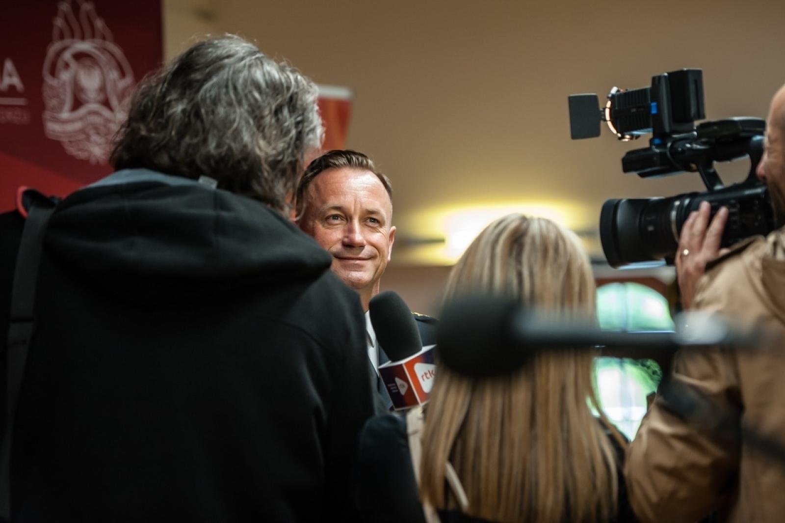 Zdjęcie w galerii na portalu naszraciborz.pl: Uroczystość z okazji Dnia Strażaka na Zamku Piastowskim [FOTO i WIDEO] wiadomości z regionu