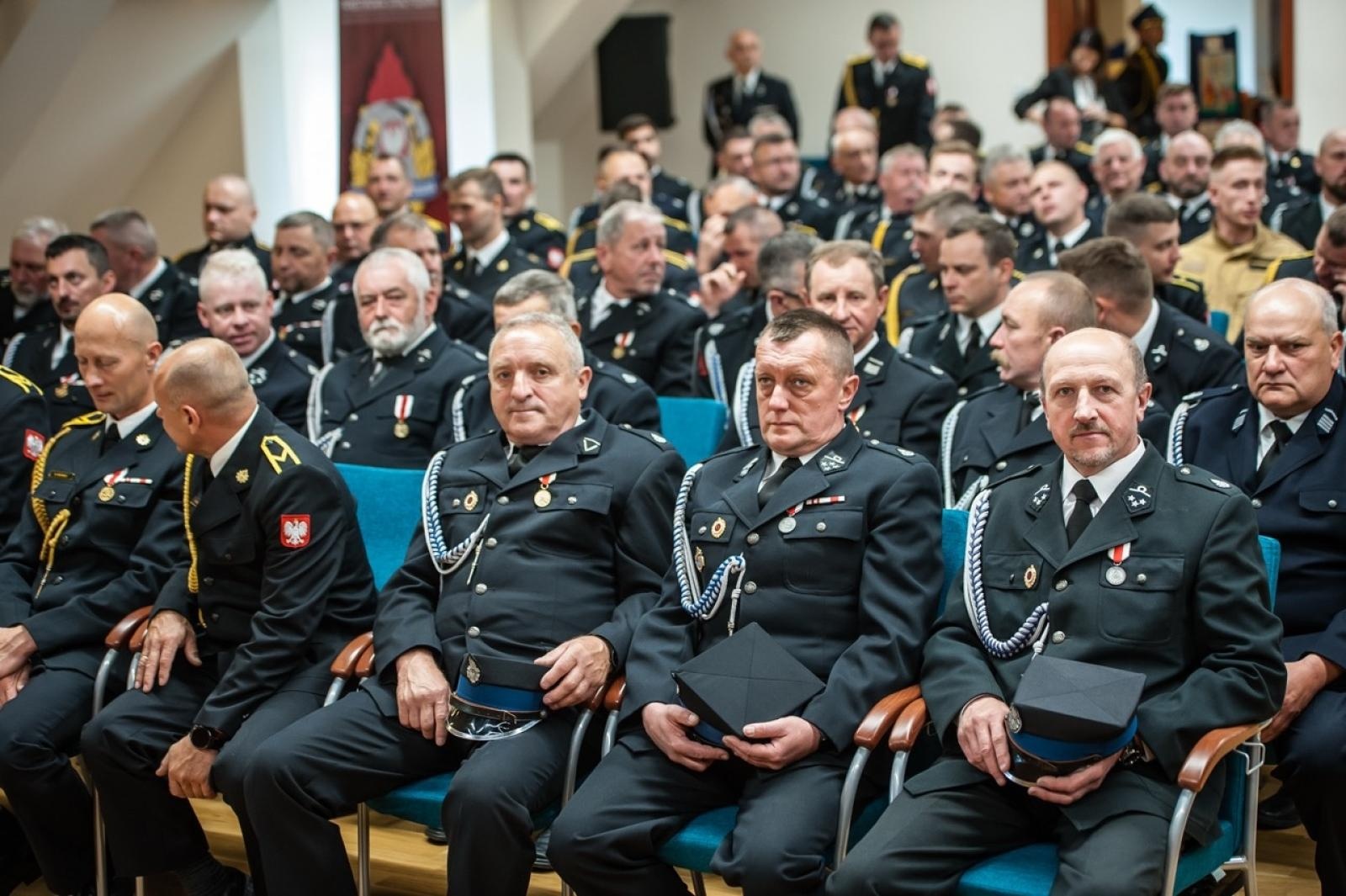 Zdjęcie w galerii na portalu naszraciborz.pl: Uroczystość z okazji Dnia Strażaka na Zamku Piastowskim [FOTO i WIDEO] wiadomości z regionu