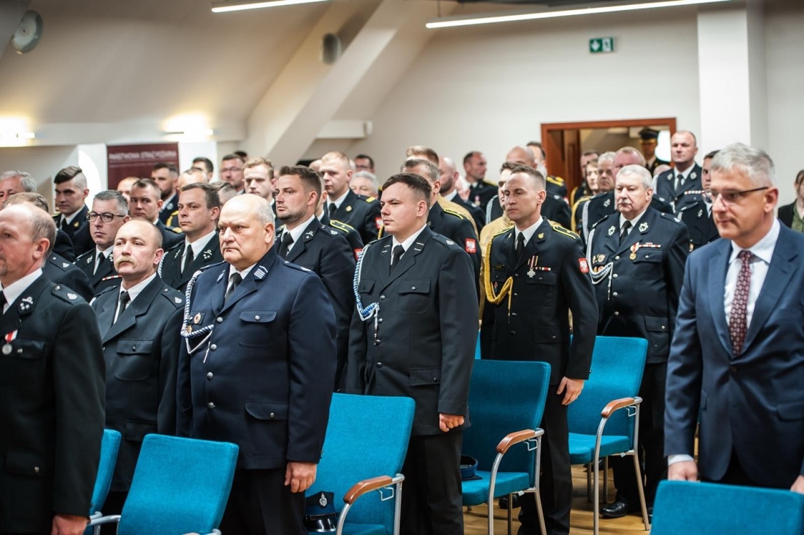 Zdjęcie w galerii na portalu naszraciborz.pl: Uroczystość z okazji Dnia Strażaka na Zamku Piastowskim [FOTO i WIDEO] wiadomości z regionu