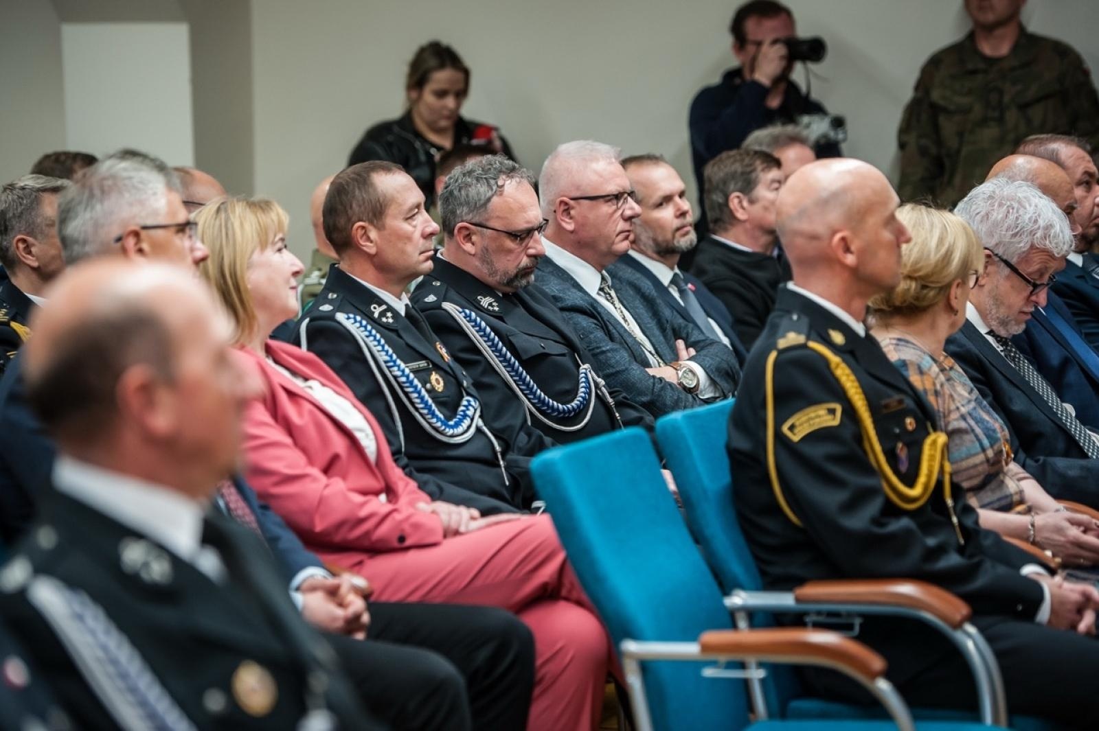 Zdjęcie w galerii na portalu naszraciborz.pl: Uroczystość z okazji Dnia Strażaka na Zamku Piastowskim [FOTO i WIDEO] wiadomości z regionu