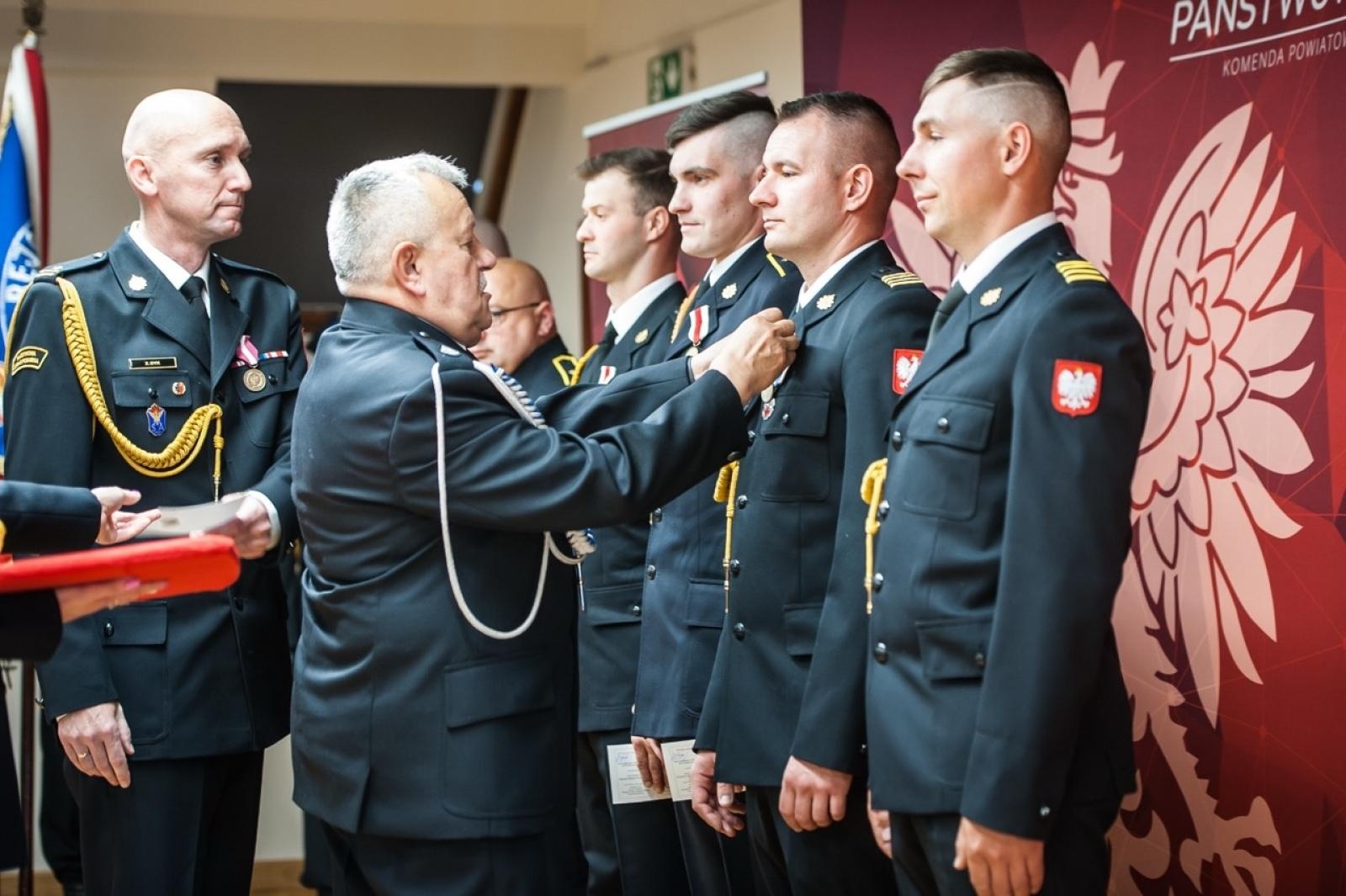 Zdjęcie w galerii na portalu naszraciborz.pl: Uroczystość z okazji Dnia Strażaka na Zamku Piastowskim [FOTO i WIDEO] wiadomości z regionu