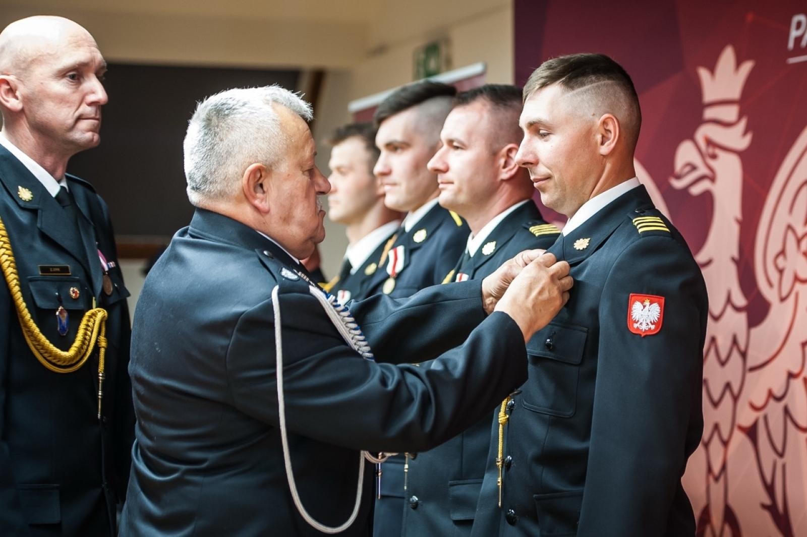 Zdjęcie w galerii na portalu naszraciborz.pl: Uroczystość z okazji Dnia Strażaka na Zamku Piastowskim [FOTO i WIDEO] wiadomości z regionu