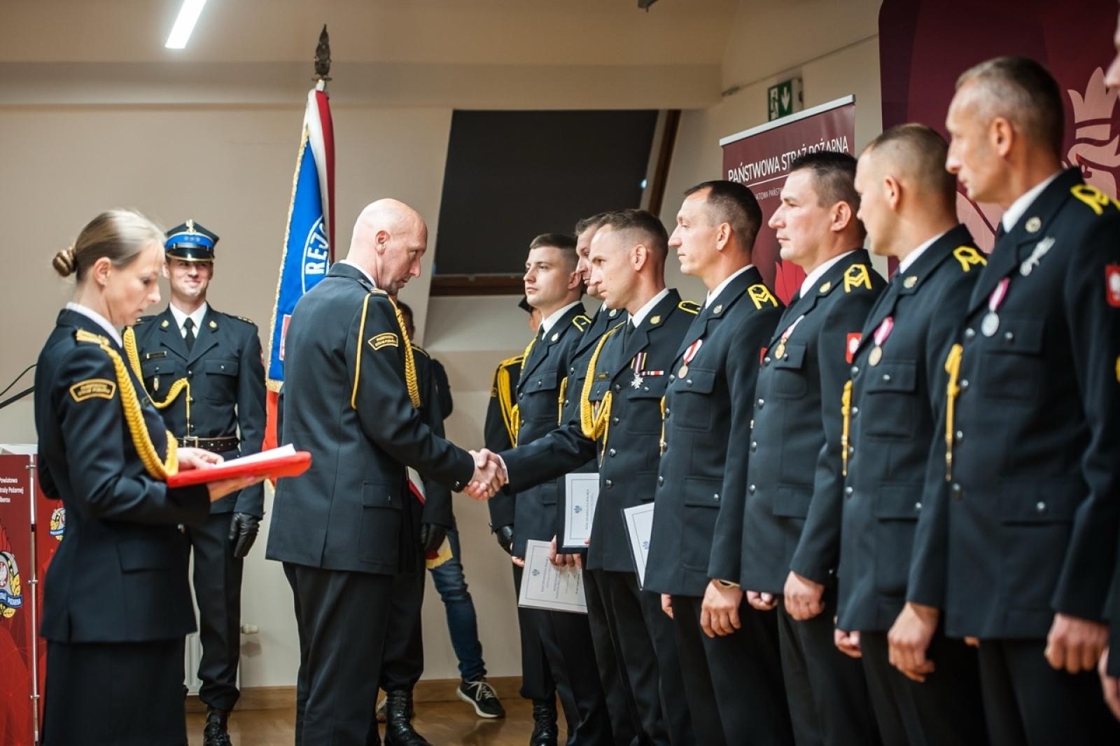 Zdjęcie w galerii na portalu naszraciborz.pl: Uroczystość z okazji Dnia Strażaka na Zamku Piastowskim [FOTO i WIDEO] wiadomości z regionu