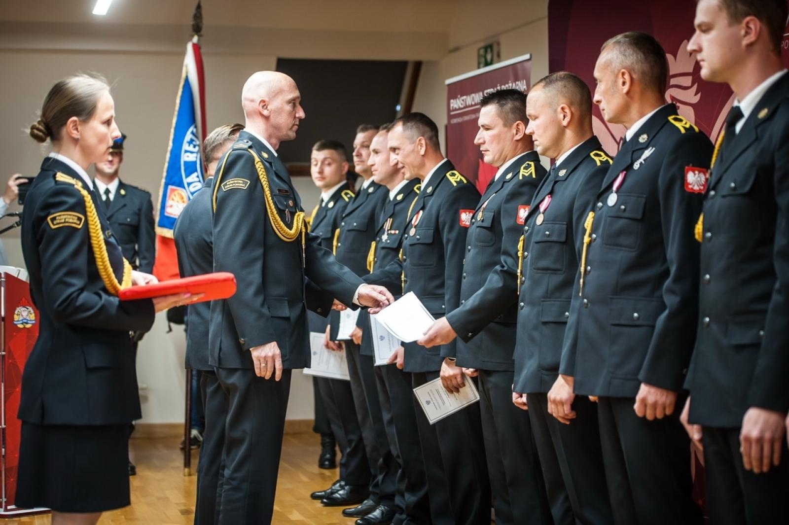 Zdjęcie w galerii na portalu naszraciborz.pl: Uroczystość z okazji Dnia Strażaka na Zamku Piastowskim [FOTO i WIDEO] wiadomości z regionu