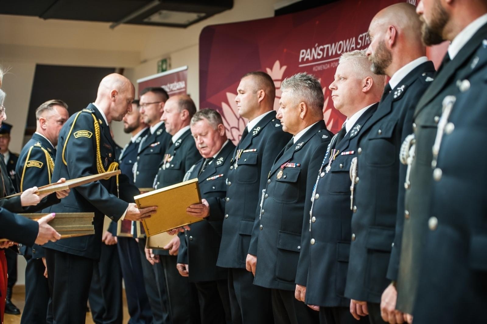Zdjęcie w galerii na portalu naszraciborz.pl: Uroczystość z okazji Dnia Strażaka na Zamku Piastowskim [FOTO i WIDEO] wiadomości z regionu