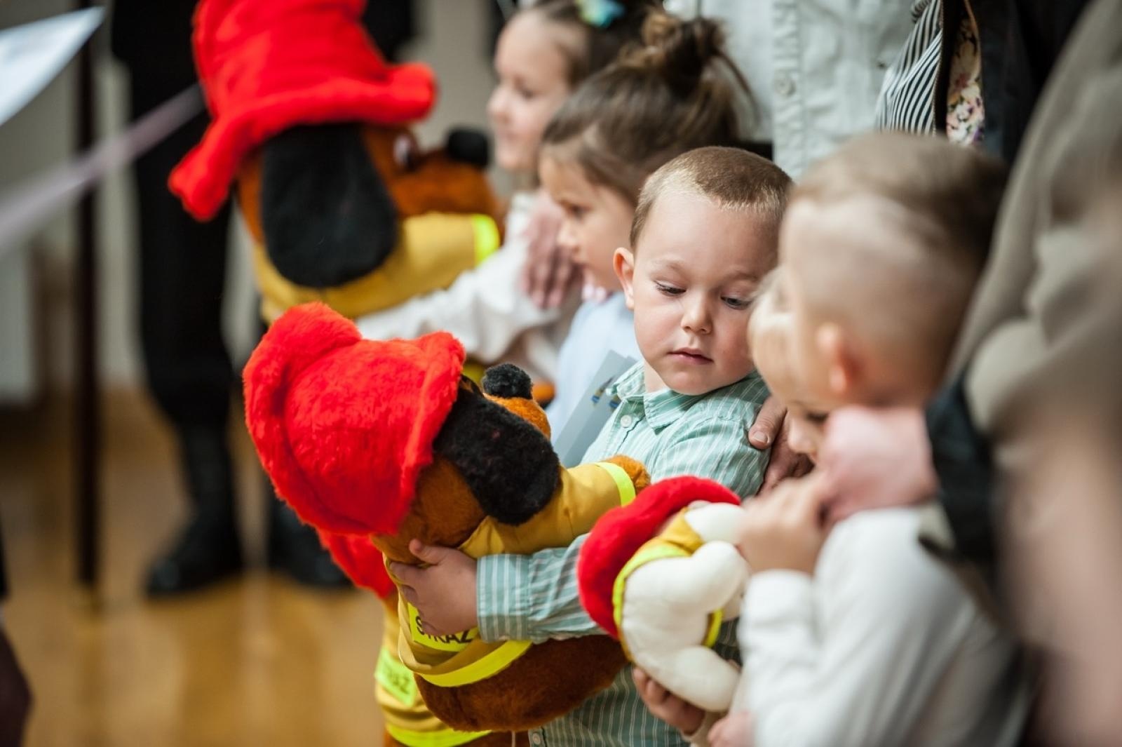 Zdjęcie w galerii na portalu naszraciborz.pl: Uroczystość z okazji Dnia Strażaka na Zamku Piastowskim [FOTO i WIDEO] wiadomości z regionu