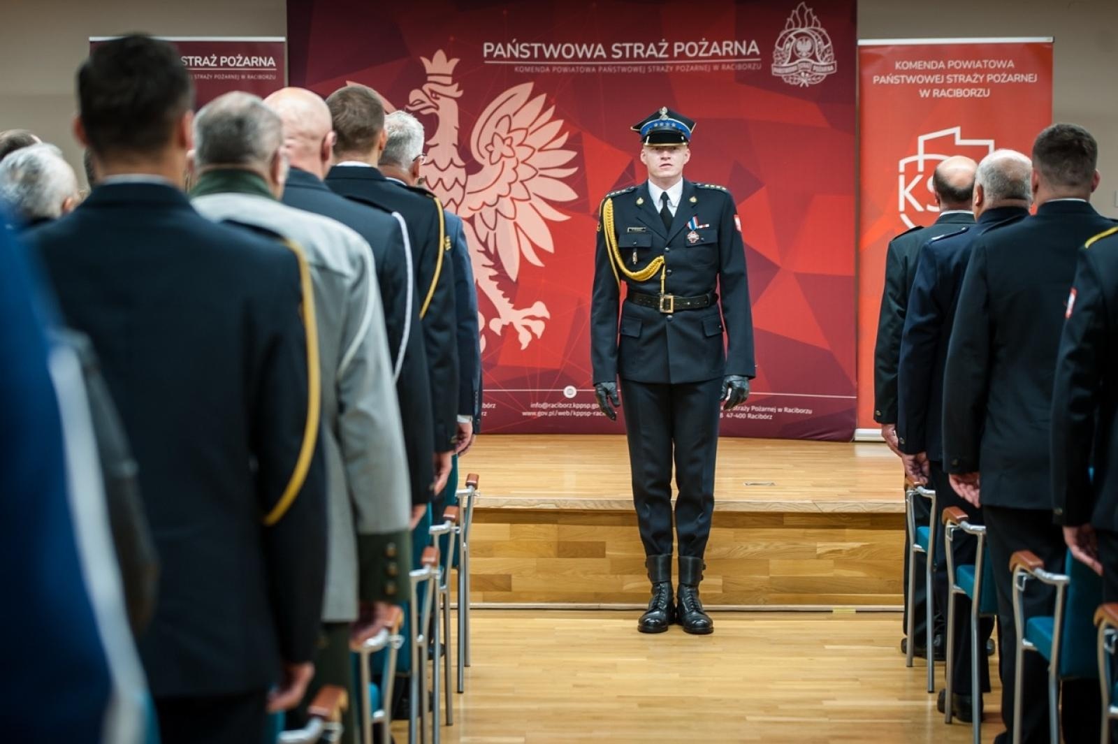 Zdjęcie w galerii na portalu naszraciborz.pl: Uroczystość z okazji Dnia Strażaka na Zamku Piastowskim [FOTO i WIDEO] wiadomości z regionu