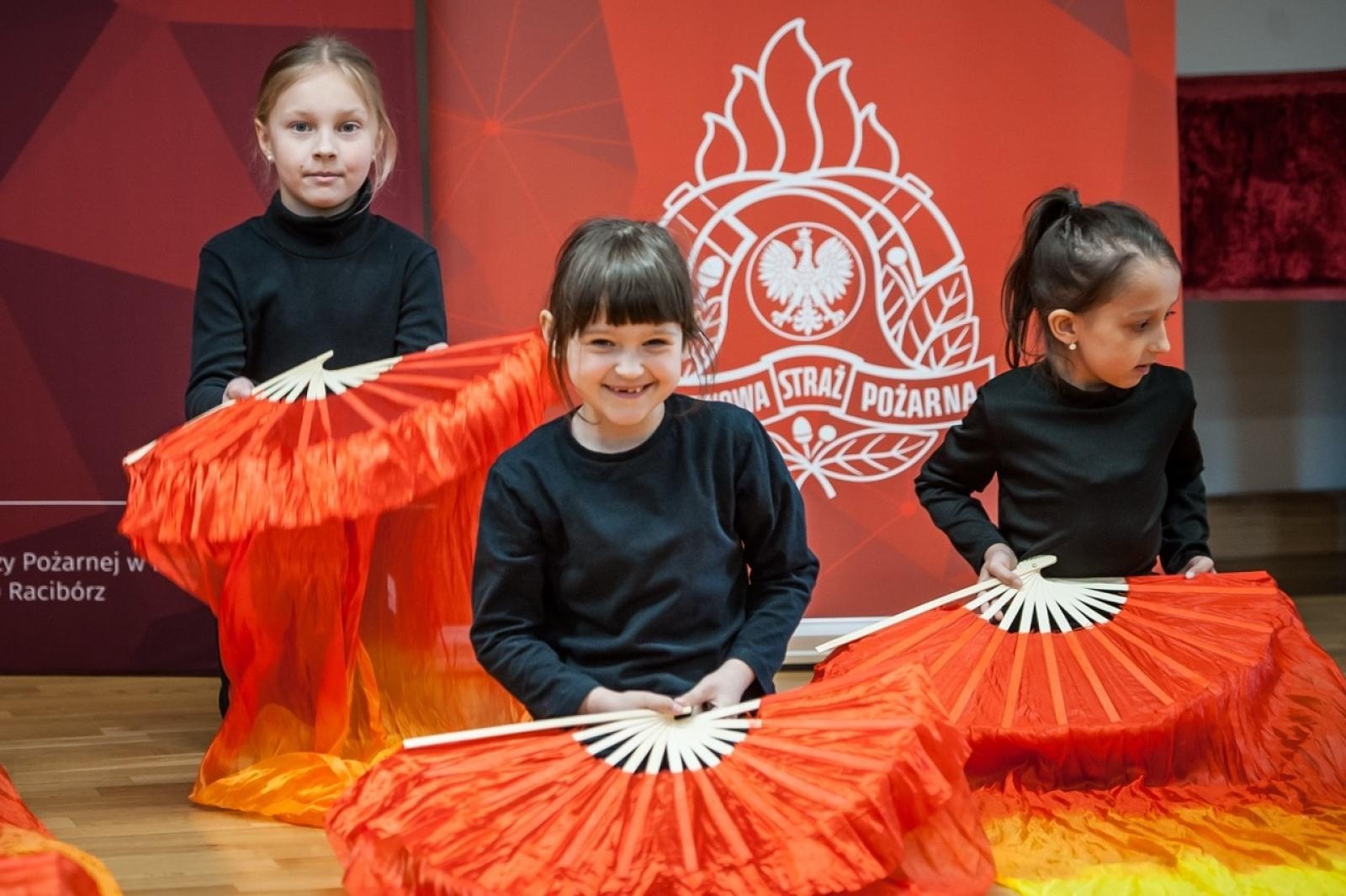 Zdjęcie w galerii na portalu naszraciborz.pl: Uroczystość z okazji Dnia Strażaka na Zamku Piastowskim [FOTO i WIDEO] wiadomości z regionu