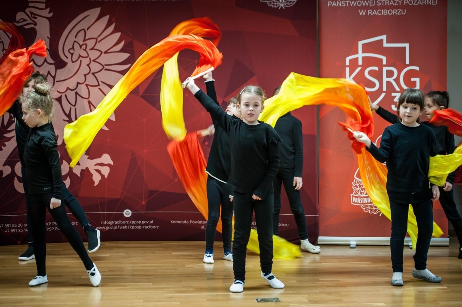Zdjęcie w galerii na portalu naszraciborz.pl: Uroczystość z okazji Dnia Strażaka na Zamku Piastowskim [FOTO i WIDEO] wiadomości z regionu