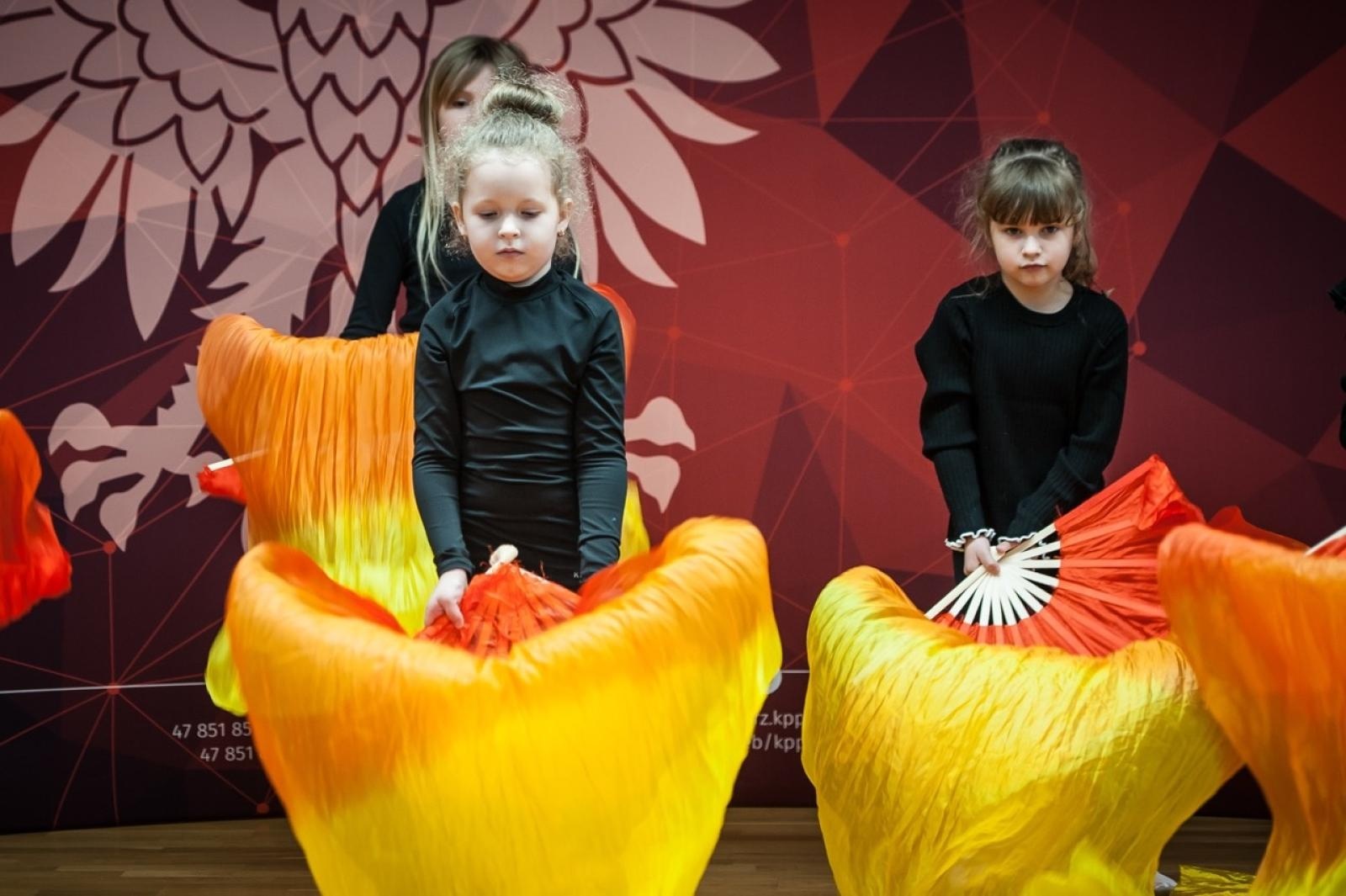Zdjęcie w galerii na portalu naszraciborz.pl: Uroczystość z okazji Dnia Strażaka na Zamku Piastowskim [FOTO i WIDEO] wiadomości z regionu