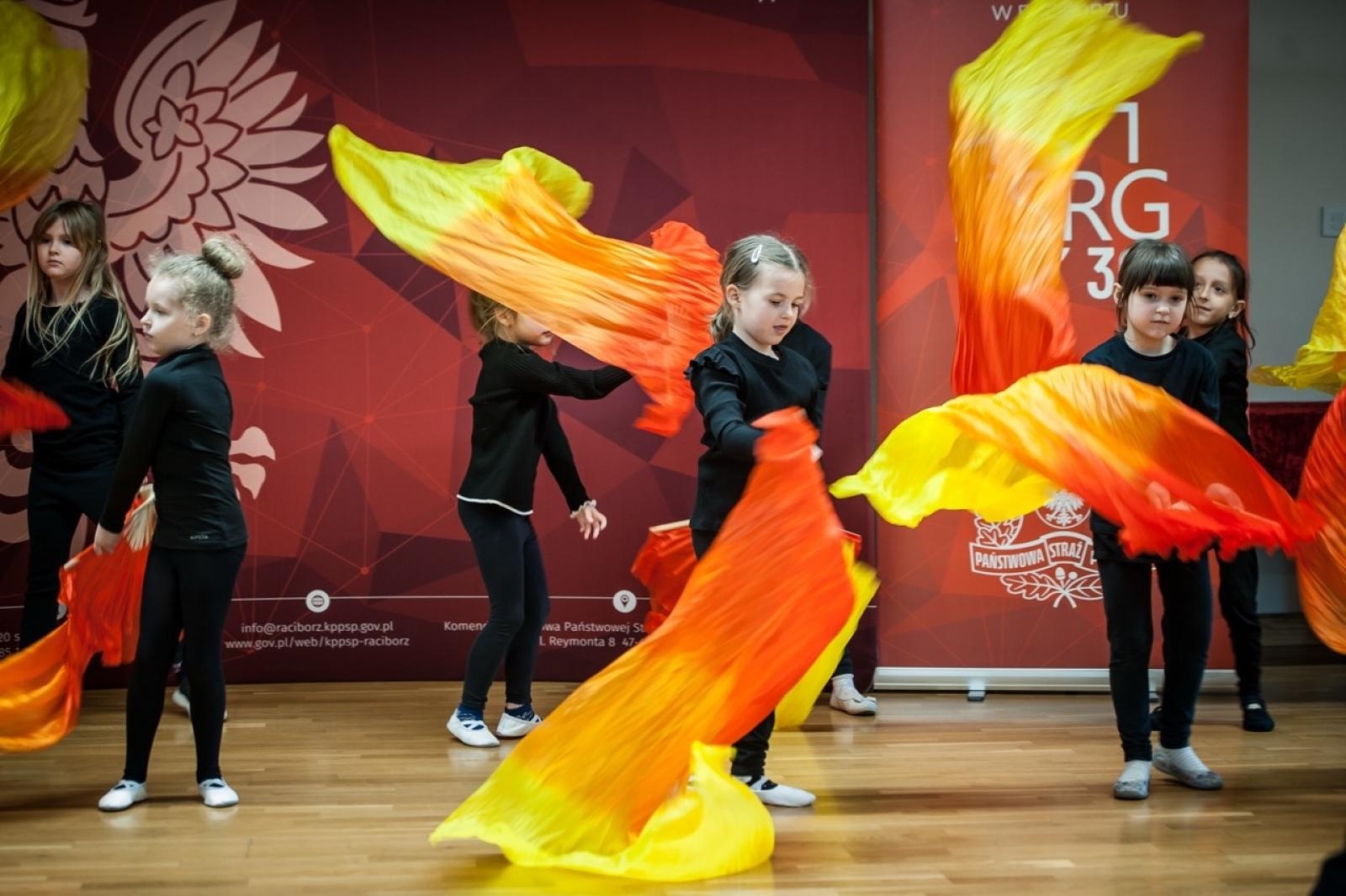 Zdjęcie w galerii na portalu naszraciborz.pl: Uroczystość z okazji Dnia Strażaka na Zamku Piastowskim [FOTO i WIDEO] wiadomości z regionu