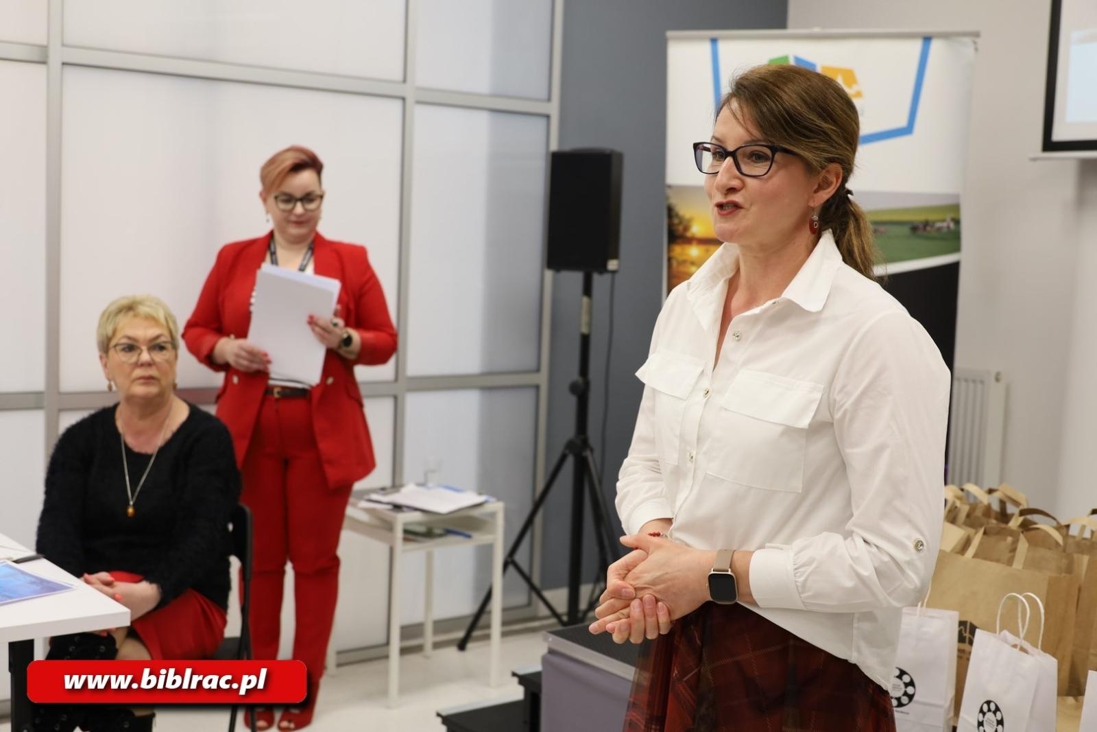 Zdjęcie w galerii na portalu naszraciborz.pl: Konkurs Gwary Śląskiej na finał Tygodnia Bibliotek wiadomości z regionu