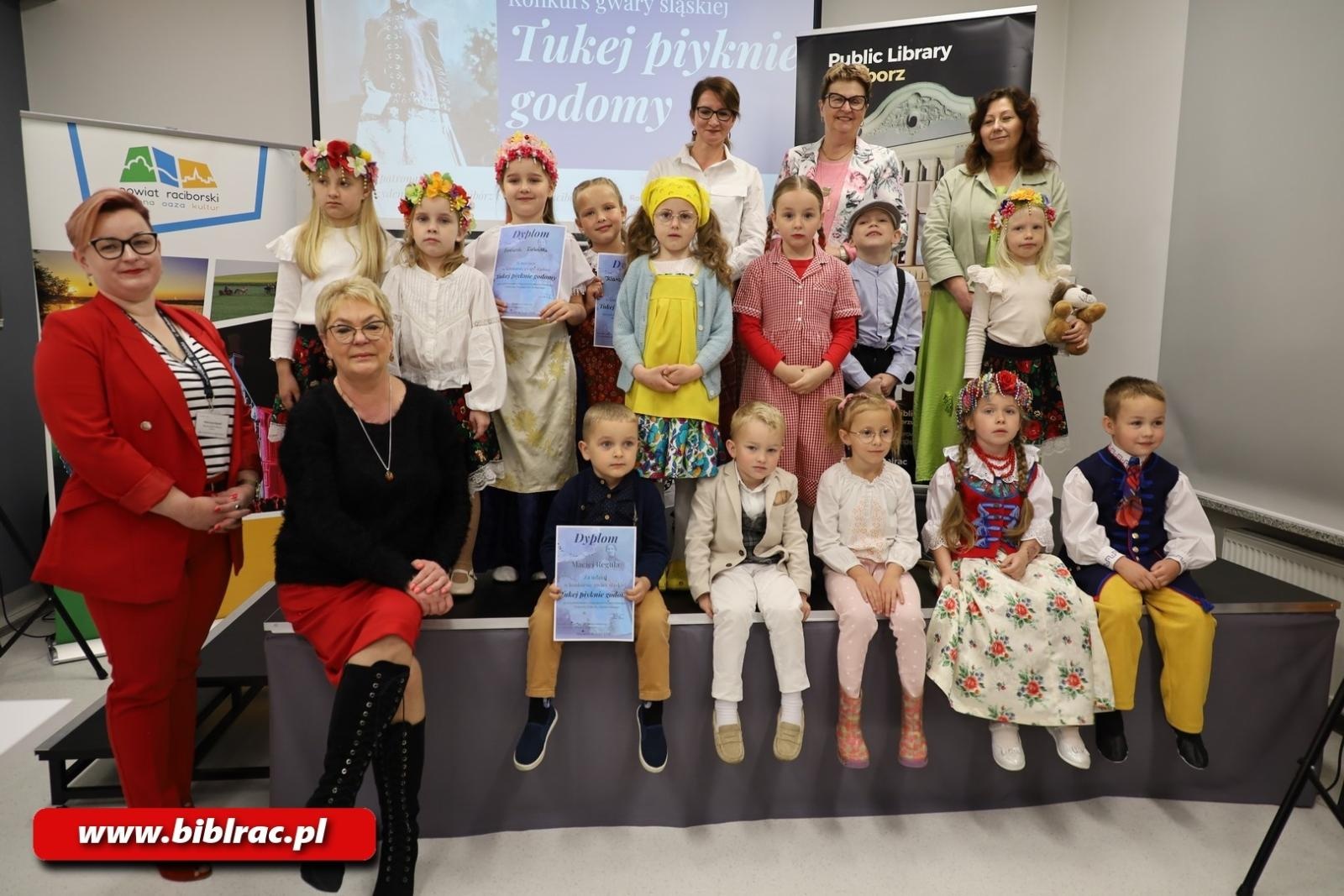 Zdjęcie w galerii na portalu naszraciborz.pl: Konkurs Gwary Śląskiej na finał Tygodnia Bibliotek wiadomości z regionu