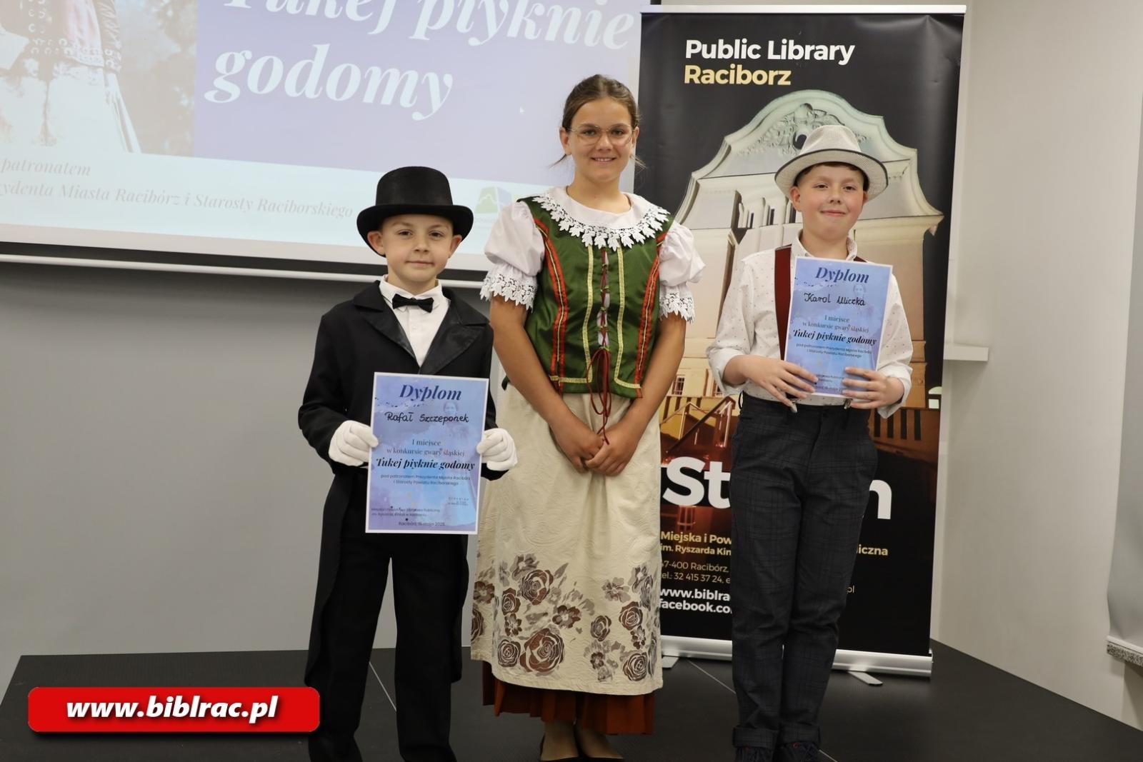 Zdjęcie w galerii na portalu naszraciborz.pl: Konkurs Gwary Śląskiej na finał Tygodnia Bibliotek wiadomości z regionu