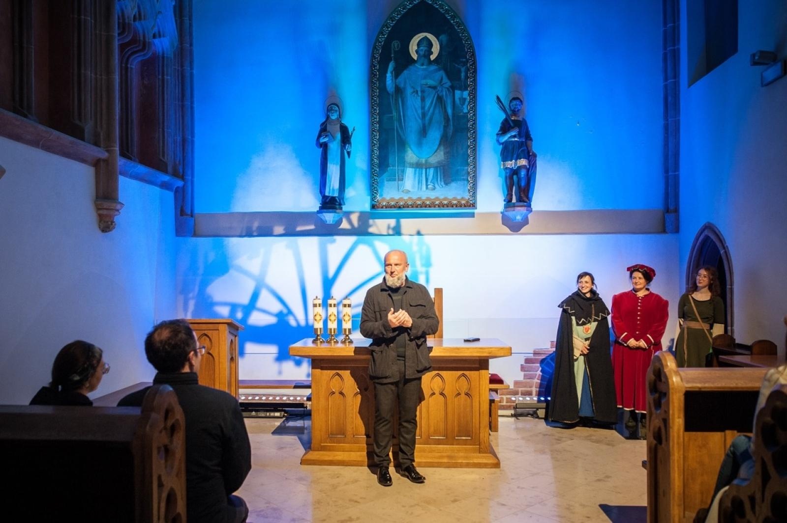 Zdjęcie w galerii na portalu naszraciborz.pl: Zamkowa Noc z Alchemią oczarowała uczestników. Przed nami drugie, ostatnie spotkanie! wiadomości z regionu