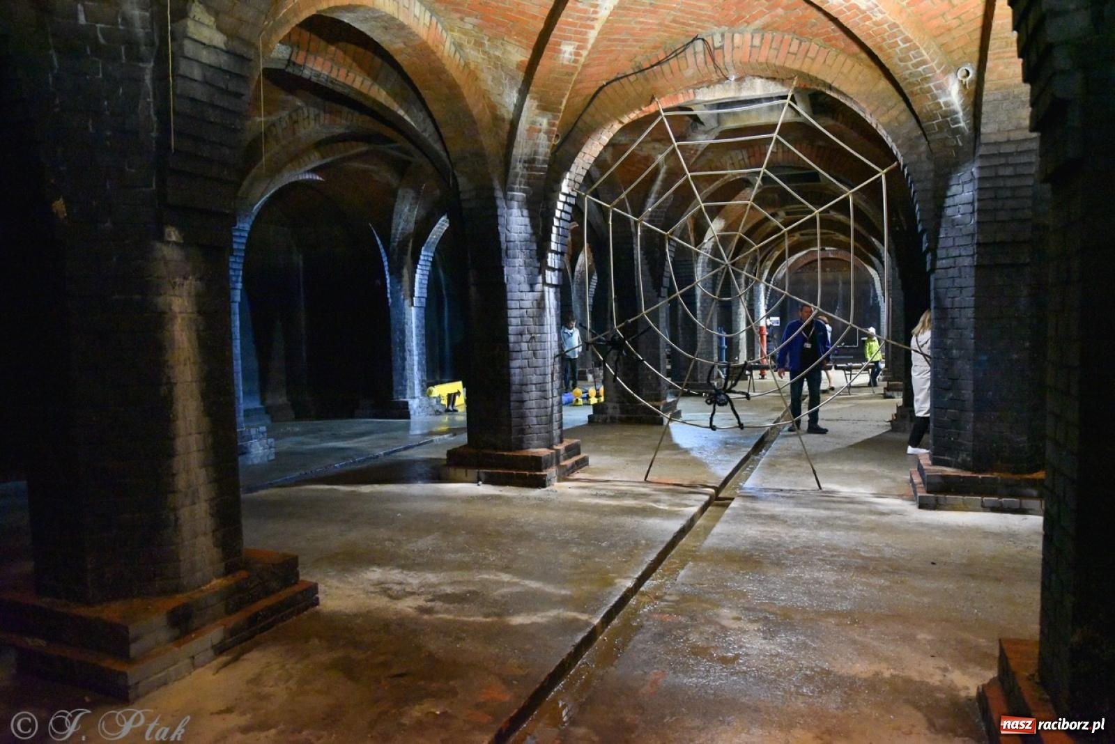 Zdjęcie w galerii na portalu naszraciborz.pl: Noc Muzeów w Wodociągach Raciborskich – wyjątkowe zwiedzanie miejskiej infrastruktury wiadomości z regionu