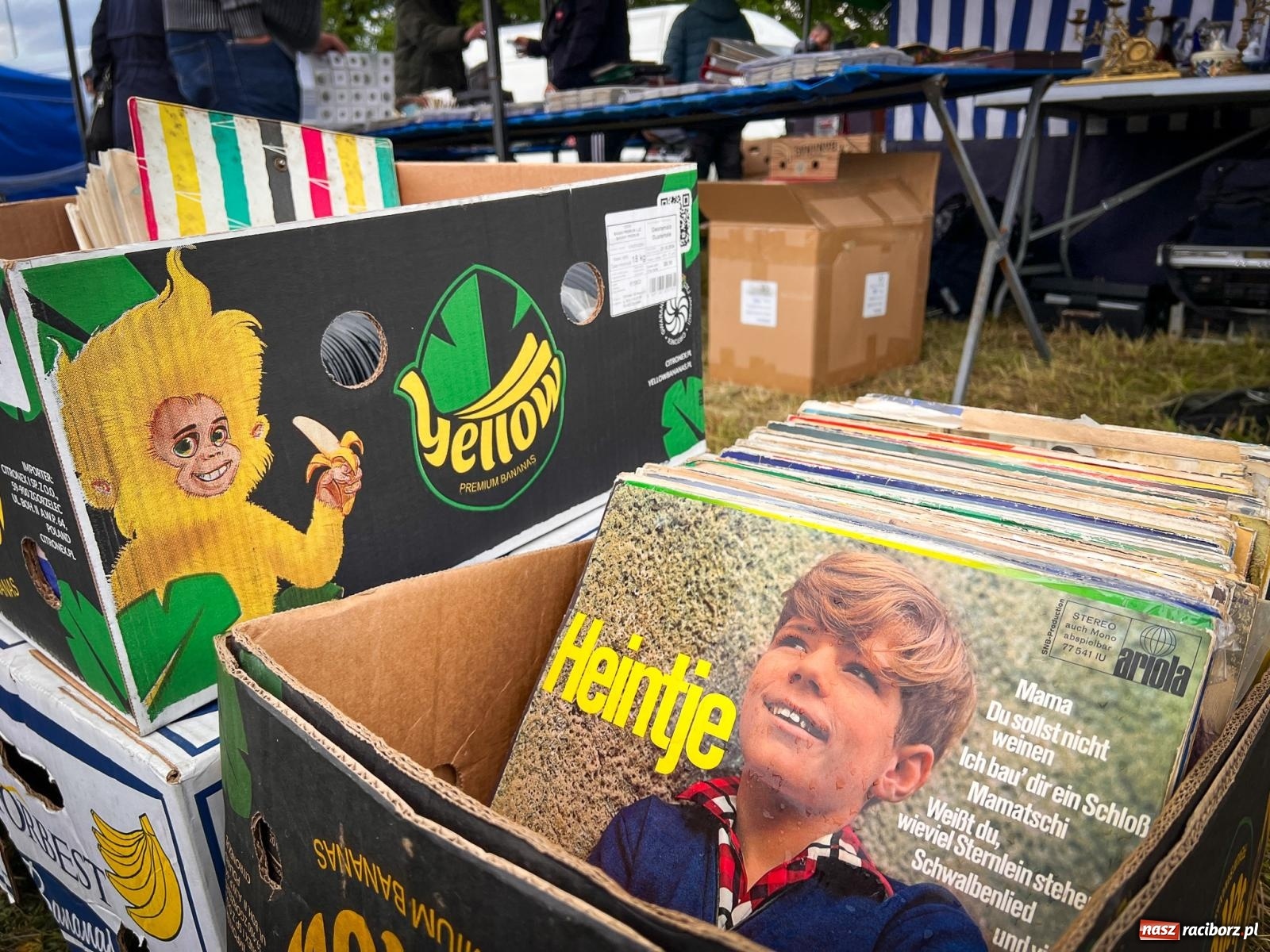 Zdjęcie w galerii na portalu naszraciborz.pl: Jarmark na granicy w Chałupkach przyciągnął miłośników staroci [SPACER WIDEO] wiadomości z regionu