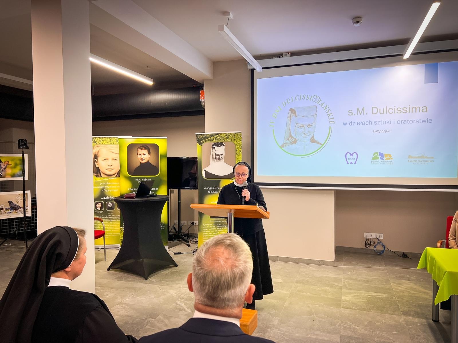 Zdjęcie w galerii na portalu naszraciborz.pl: Trwają IV Dni Dulcissimiańskie w Raciborzu. Wieczorem w zamku koncert Marcina Stycznia wiadomości z regionu