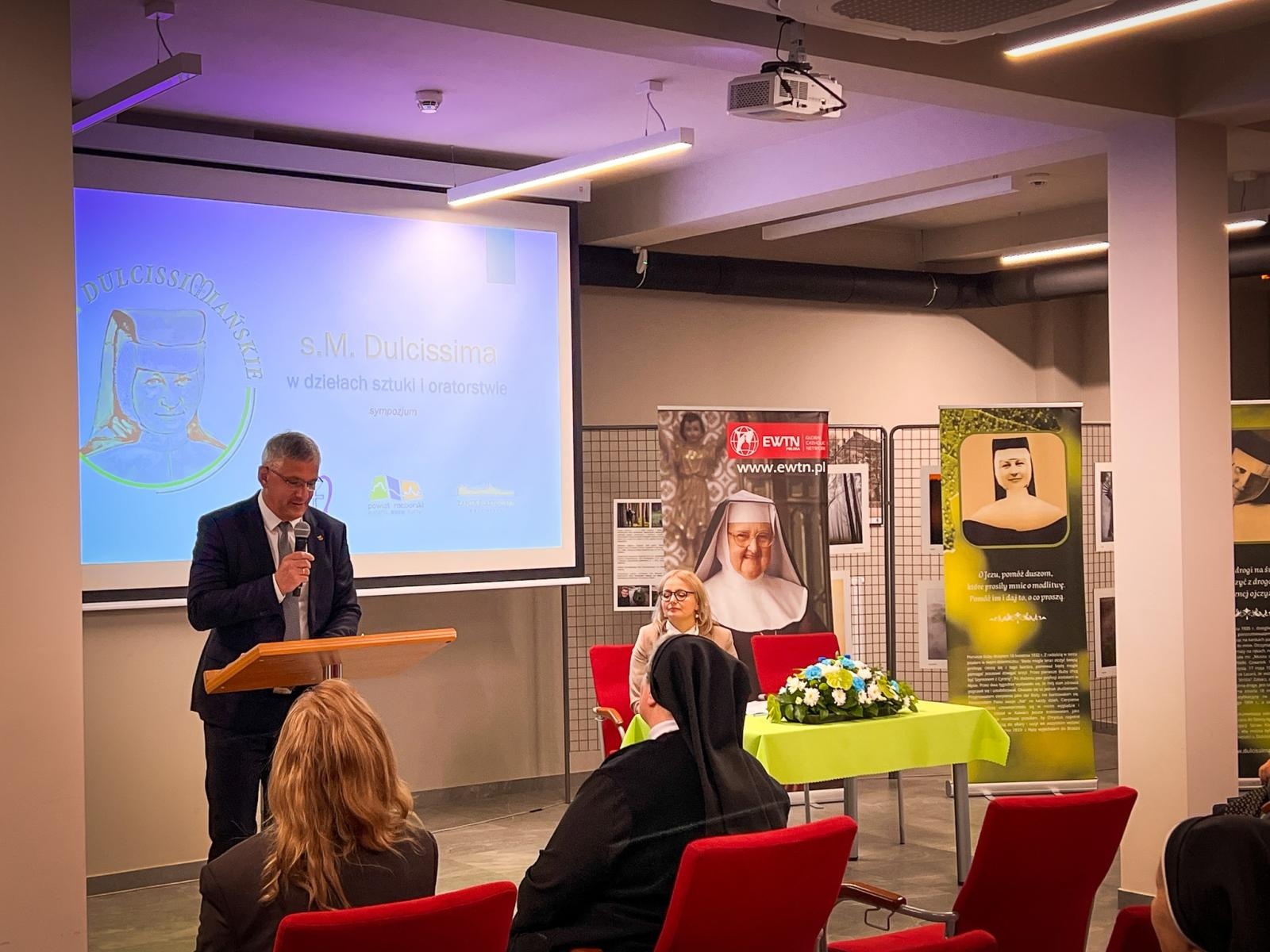 Zdjęcie w galerii na portalu naszraciborz.pl: Trwają IV Dni Dulcissimiańskie w Raciborzu. Wieczorem w zamku koncert Marcina Stycznia wiadomości z regionu