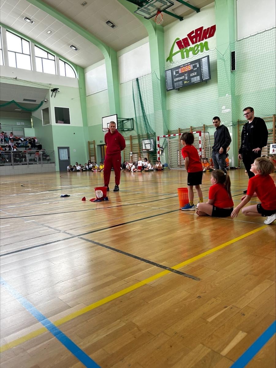 Zdjęcie w galerii na portalu naszraciborz.pl: Mały sport – wielkie emocje! XVIII Międzyprzedszkolna Spartakiada Sześciolatków w Raciborzu pełna radości i energii wiadomości z regionu