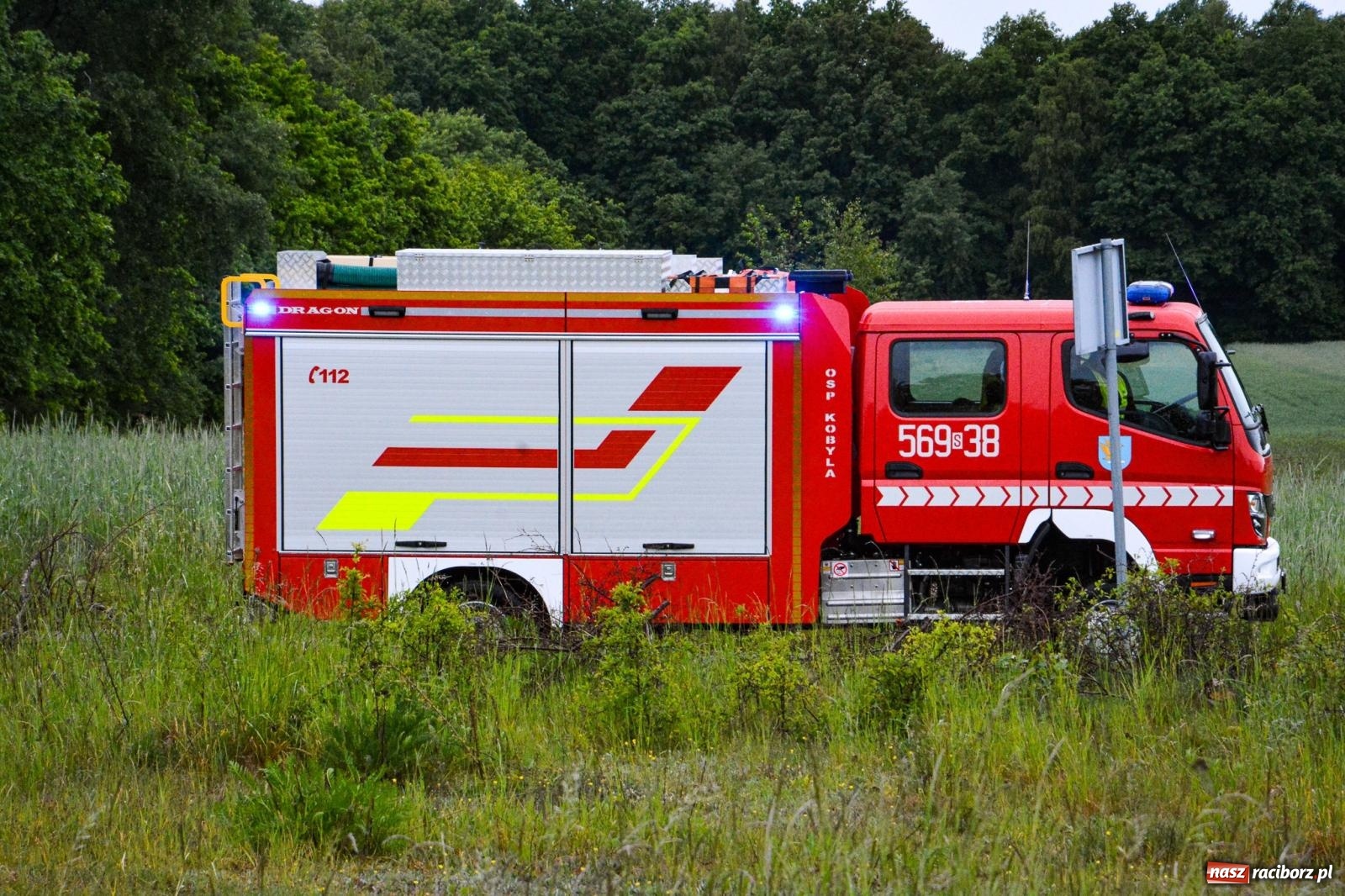 Zdjęcie w galerii na portalu naszraciborz.pl: Procesja św. Urbana w Kobyli odbyła się mimo deszczu. Wierni nie zawiedli wiadomości z regionu