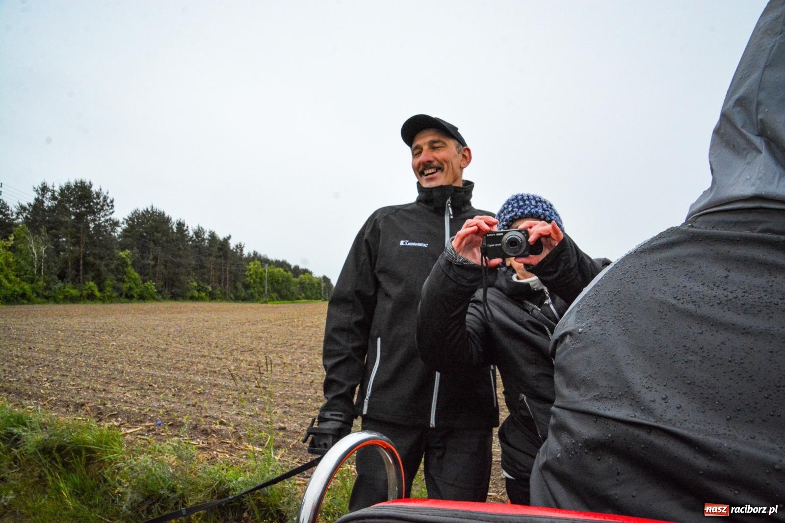 Zdjęcie w galerii na portalu naszraciborz.pl: Procesja św. Urbana w Kobyli odbyła się mimo deszczu. Wierni nie zawiedli wiadomości z regionu