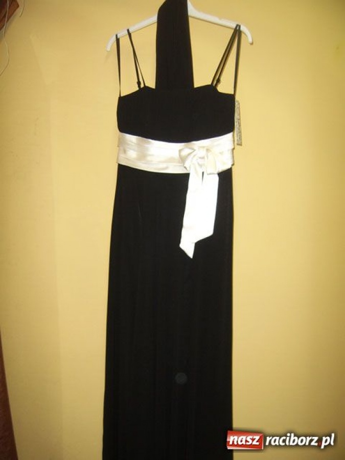 Zdjęcie w galerii na portalu naszraciborz.pl: Sylwestrowe kreacje - gdzie i za ile? wiadomości z regionu