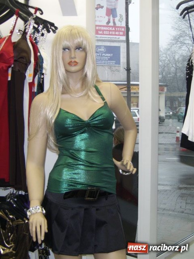 Zdjęcie w galerii na portalu naszraciborz.pl: Sylwestrowe kreacje - gdzie i za ile? wiadomości z regionu