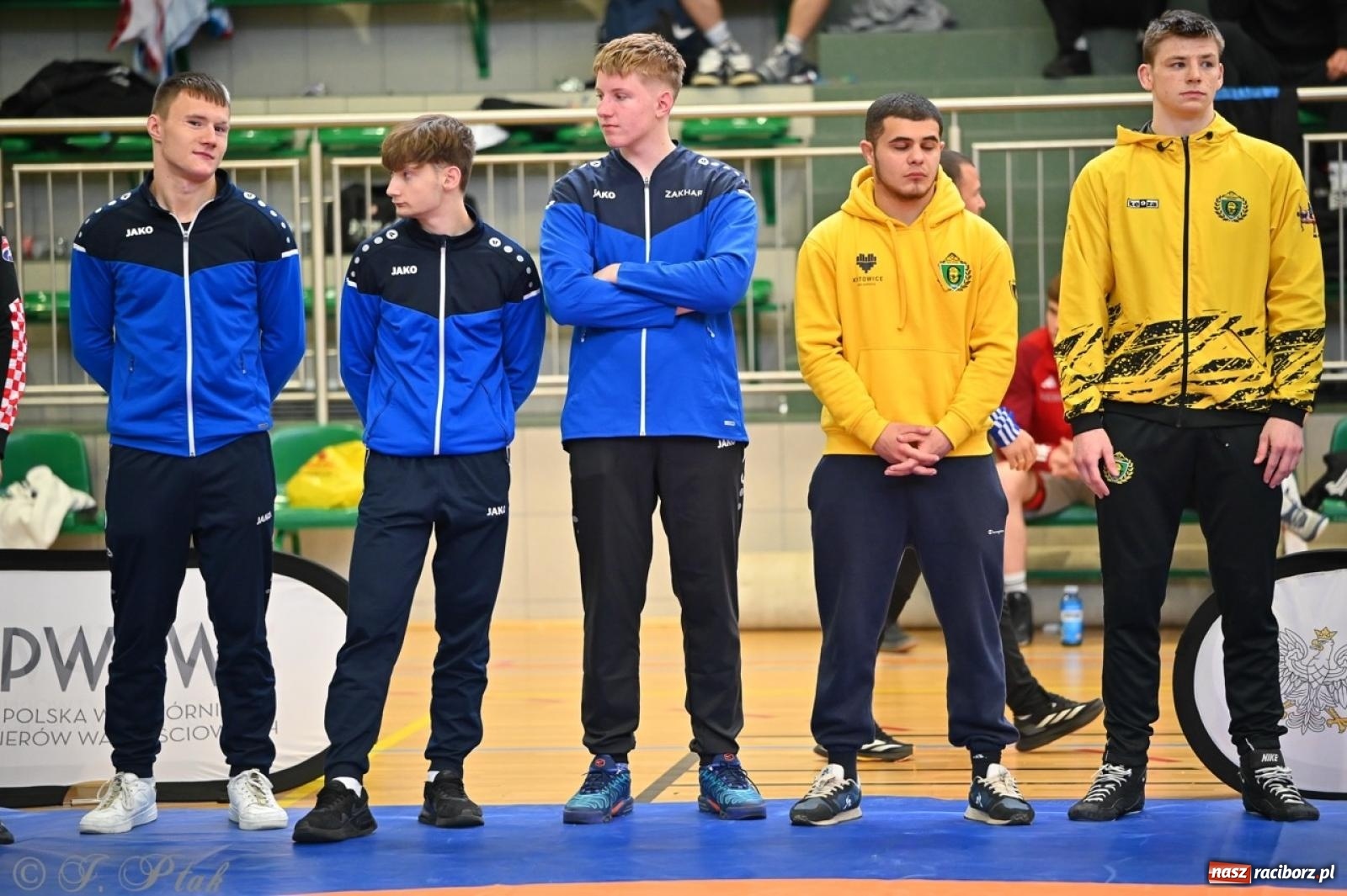 Zdjęcie w galerii na portalu naszraciborz.pl: Międzynarodowe starcie na matach. Racibórz gospodarzem Mistrzostw Polski Juniorów w zapasach klasycznych wiadomości z regionu
