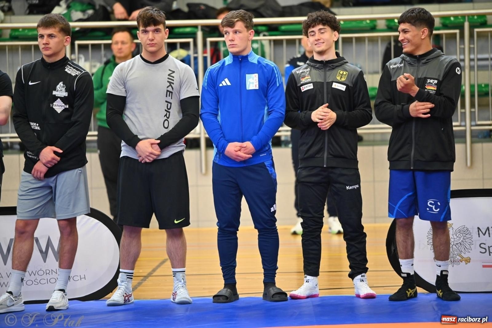 Zdjęcie w galerii na portalu naszraciborz.pl: Międzynarodowe starcie na matach. Racibórz gospodarzem Mistrzostw Polski Juniorów w zapasach klasycznych wiadomości z regionu