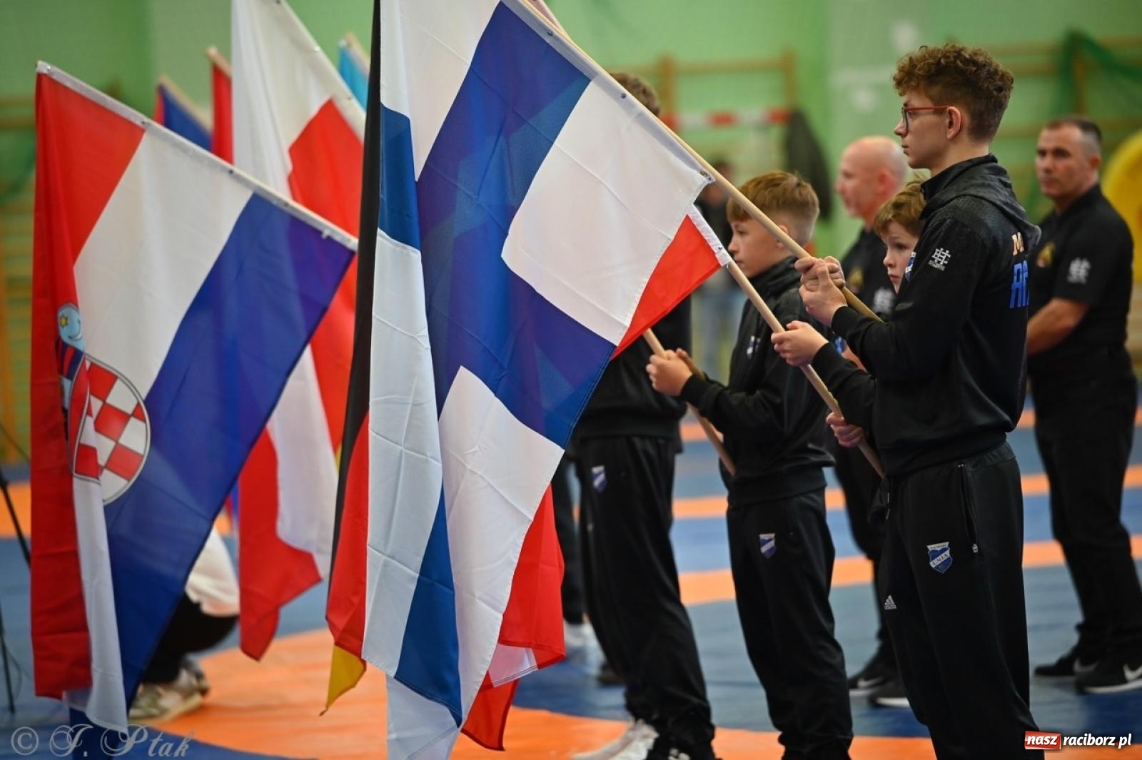 Zdjęcie w galerii na portalu naszraciborz.pl: Międzynarodowe starcie na matach. Racibórz gospodarzem Mistrzostw Polski Juniorów w zapasach klasycznych wiadomości z regionu