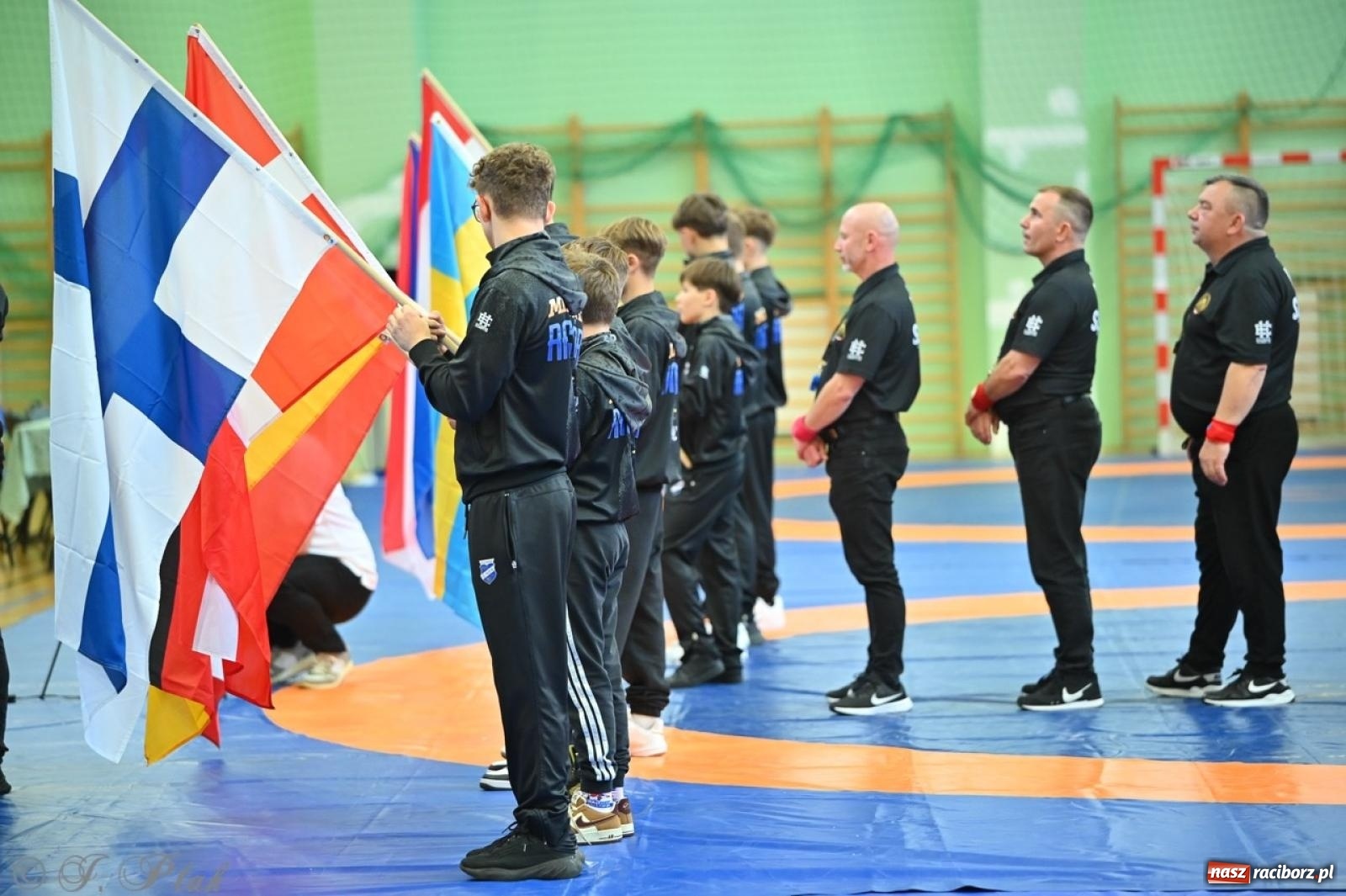 Zdjęcie w galerii na portalu naszraciborz.pl: Międzynarodowe starcie na matach. Racibórz gospodarzem Mistrzostw Polski Juniorów w zapasach klasycznych wiadomości z regionu