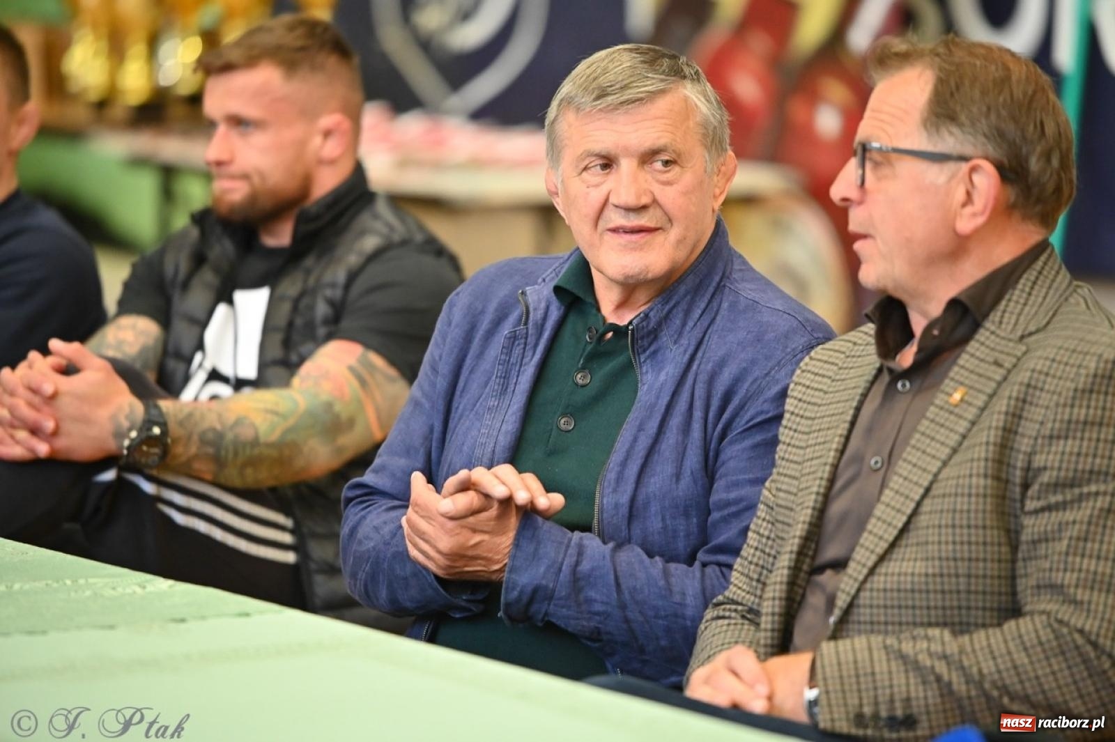 Zdjęcie w galerii na portalu naszraciborz.pl: Międzynarodowe starcie na matach. Racibórz gospodarzem Mistrzostw Polski Juniorów w zapasach klasycznych wiadomości z regionu