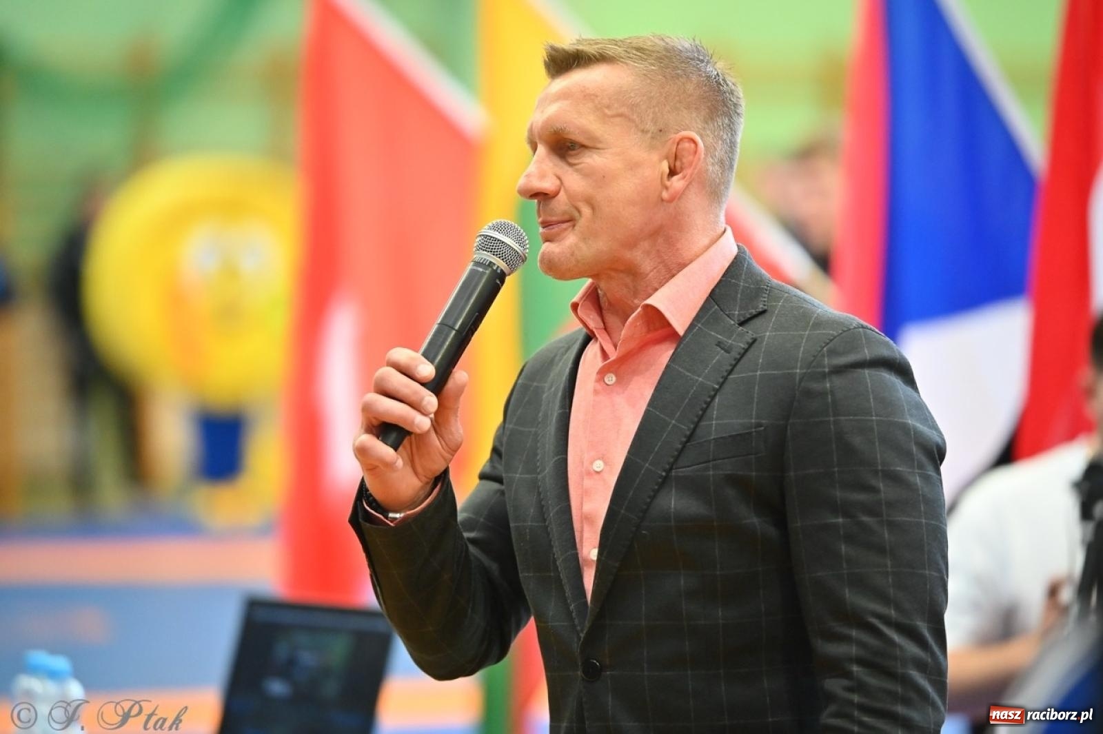 Zdjęcie w galerii na portalu naszraciborz.pl: Międzynarodowe starcie na matach. Racibórz gospodarzem Mistrzostw Polski Juniorów w zapasach klasycznych wiadomości z regionu